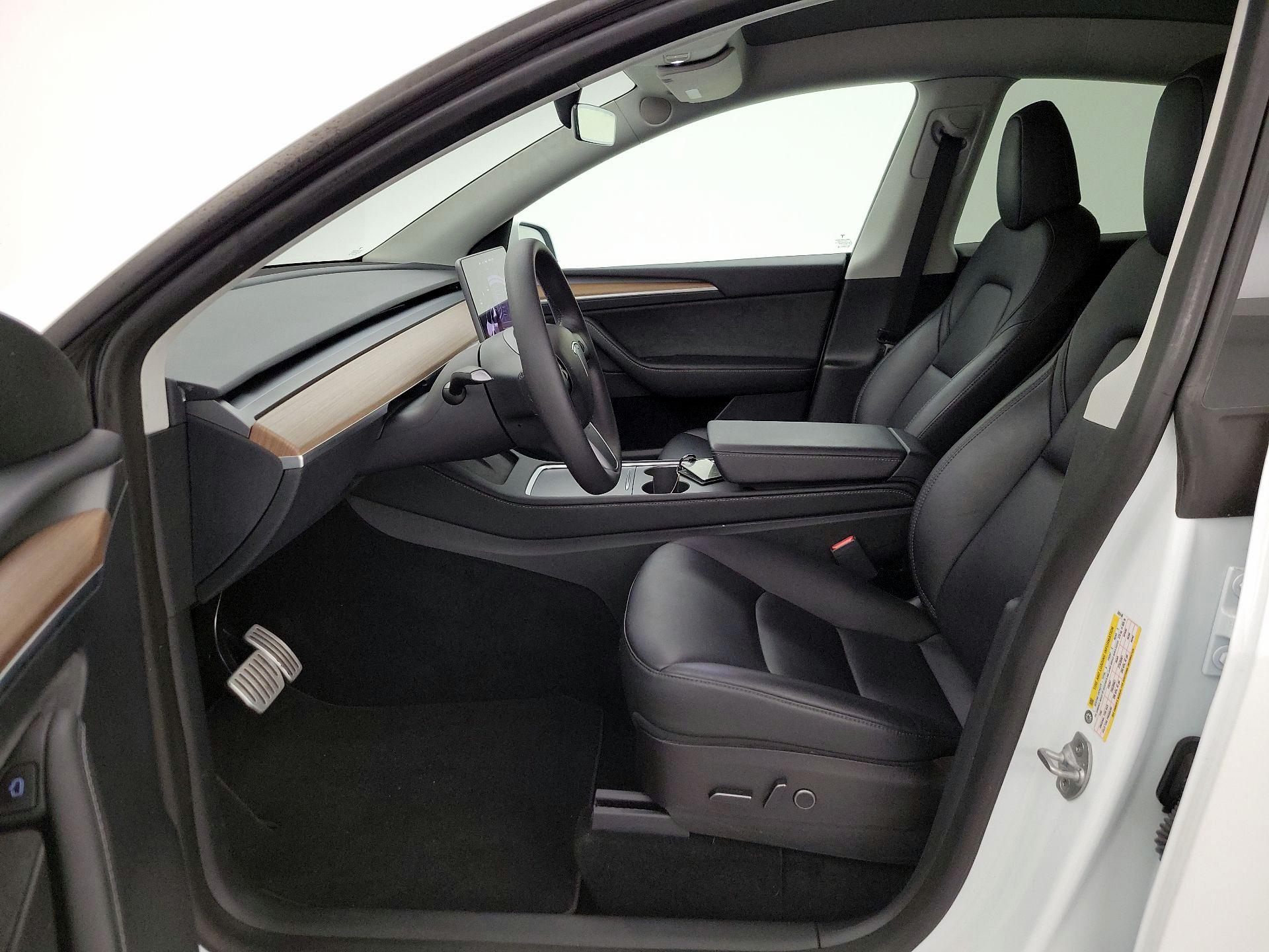 Thumbnail: 2023 Tesla Model Y - 11