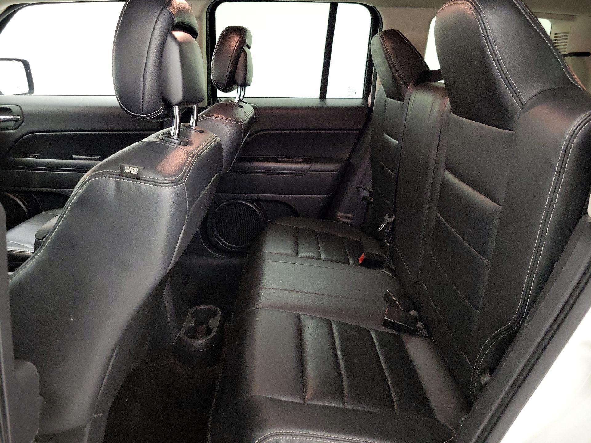 Thumbnail: 2014 Jeep Patriot - 18