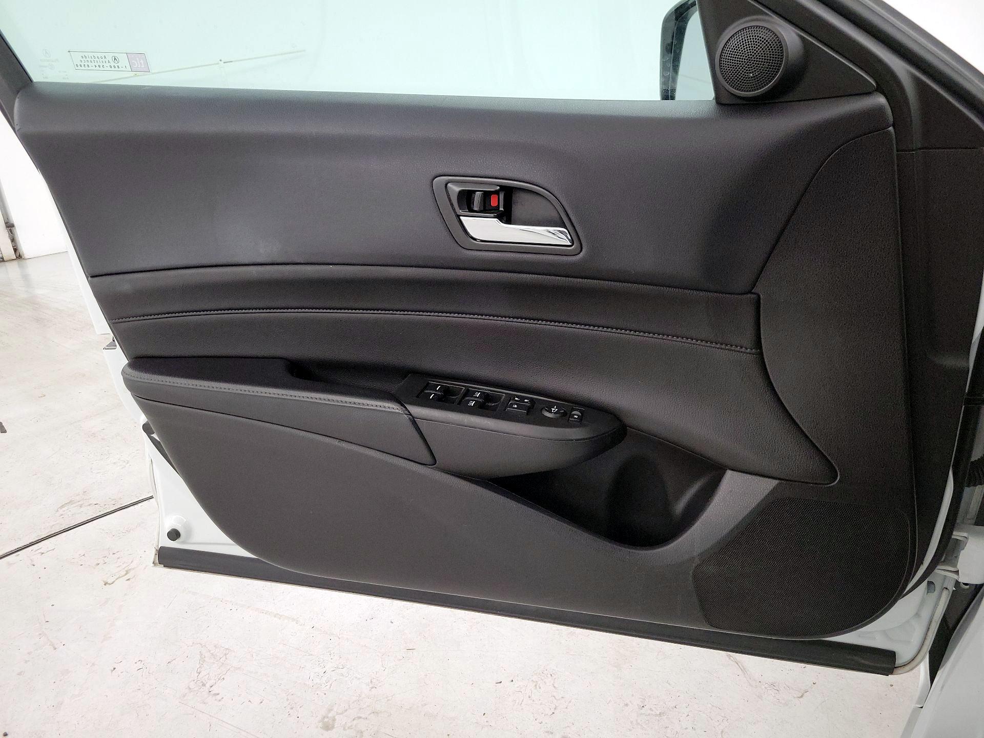 Thumbnail: 2018 Acura ILX - 12