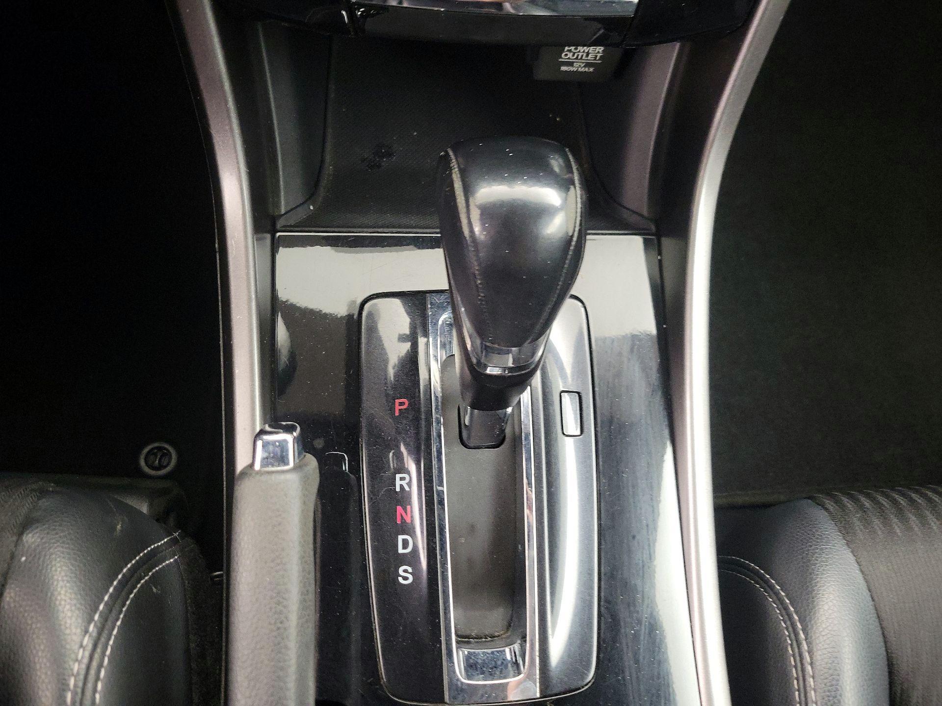 Thumbnail: 2016 Honda Accord - 17