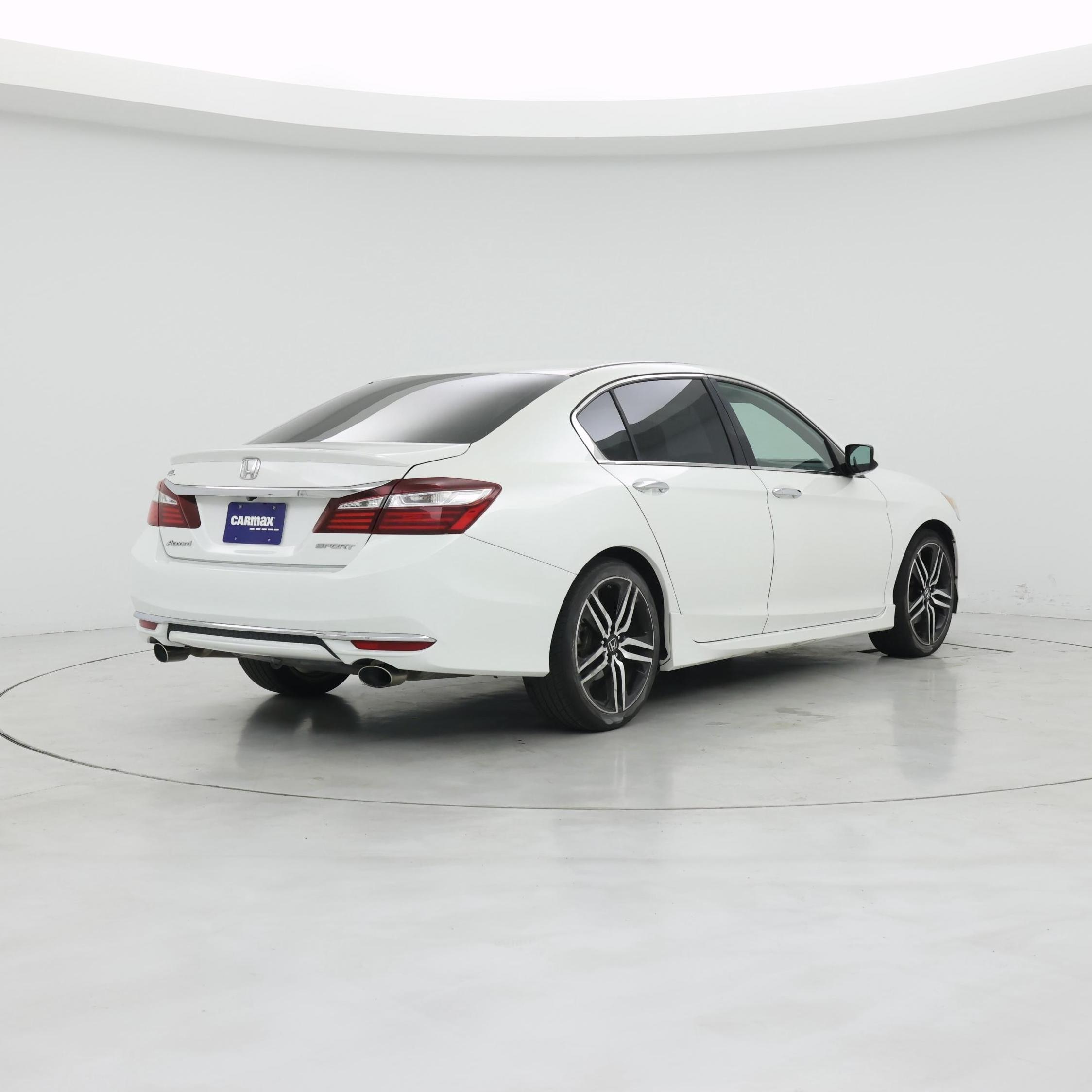 Thumbnail: 2016 Honda Accord - 8