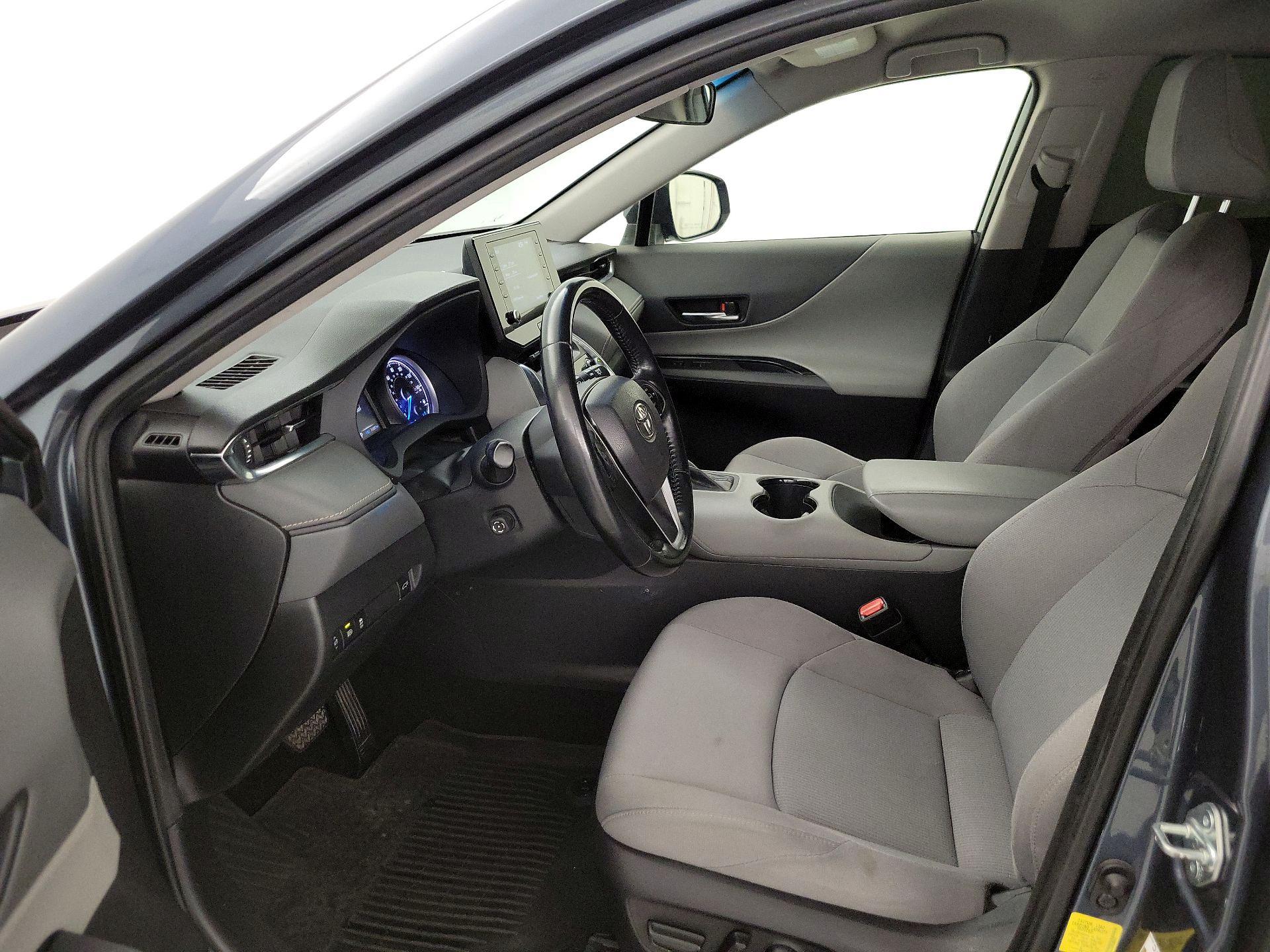 Thumbnail: 2022 Toyota Venza - 11