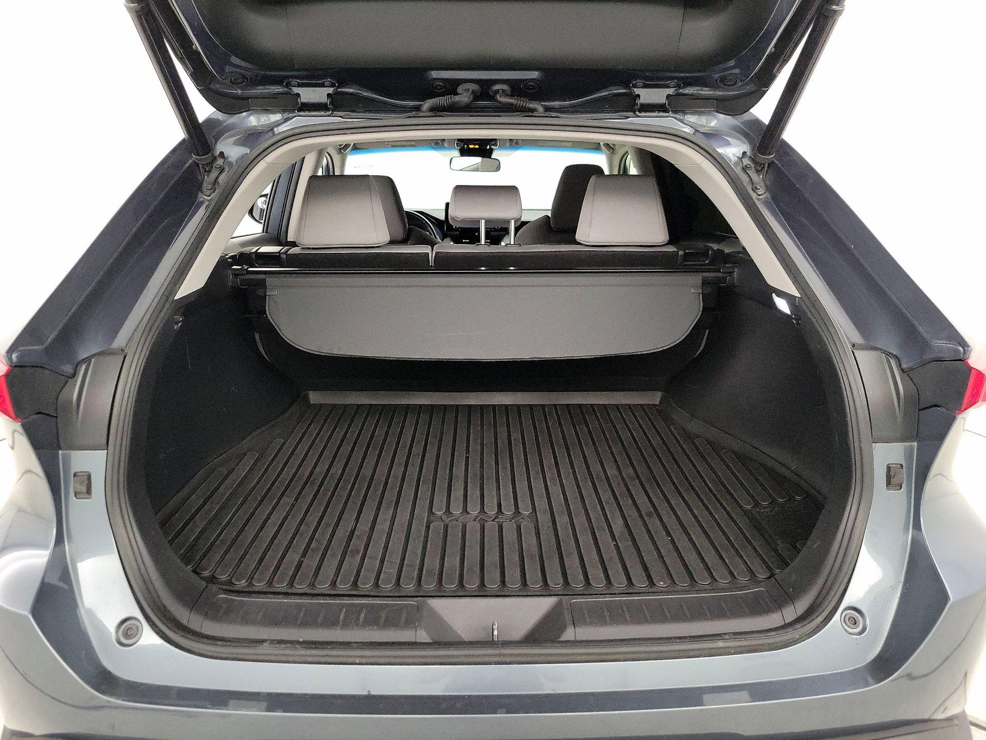 Thumbnail: 2022 Toyota Venza - 20