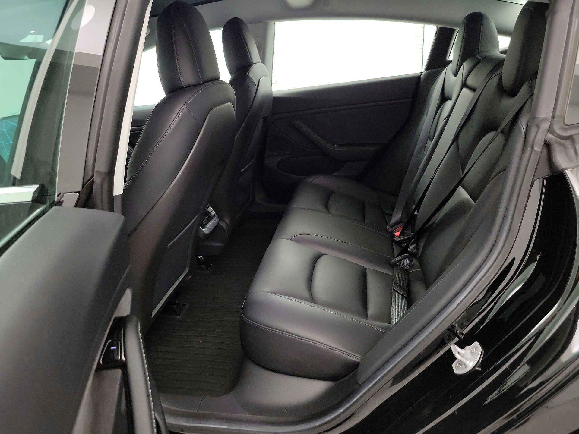 Thumbnail: 2020 Tesla Model 3 - 18