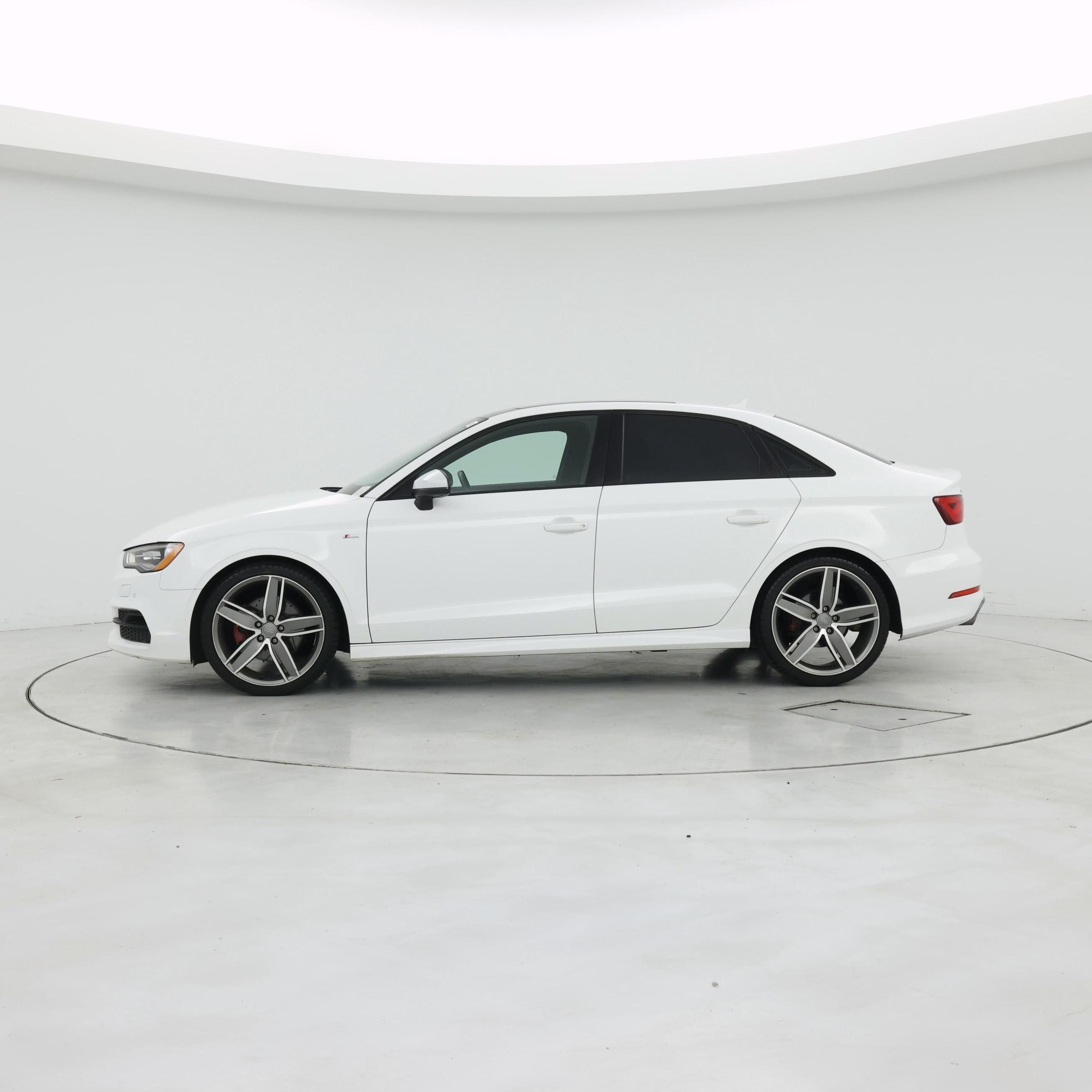 Thumbnail: 2016 Audi A3 - 3