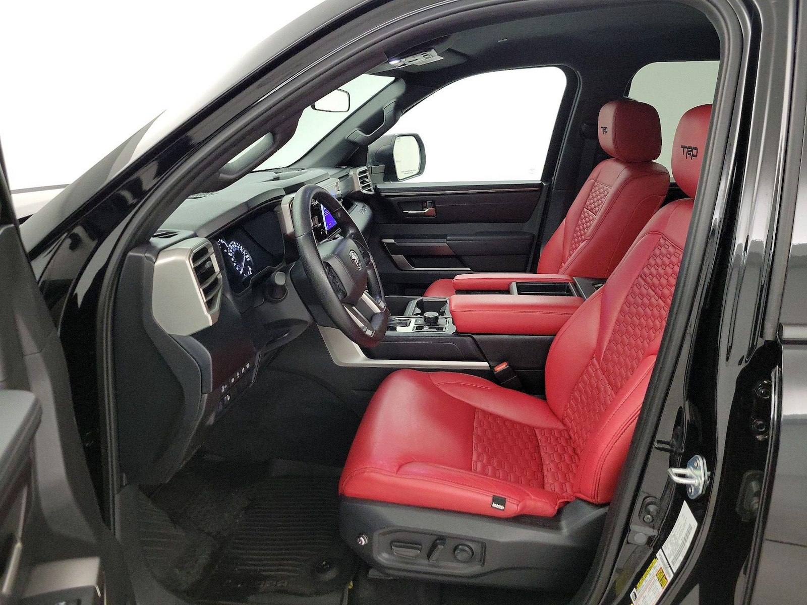 2025 Toyota Tundra SR5 - Photo 12