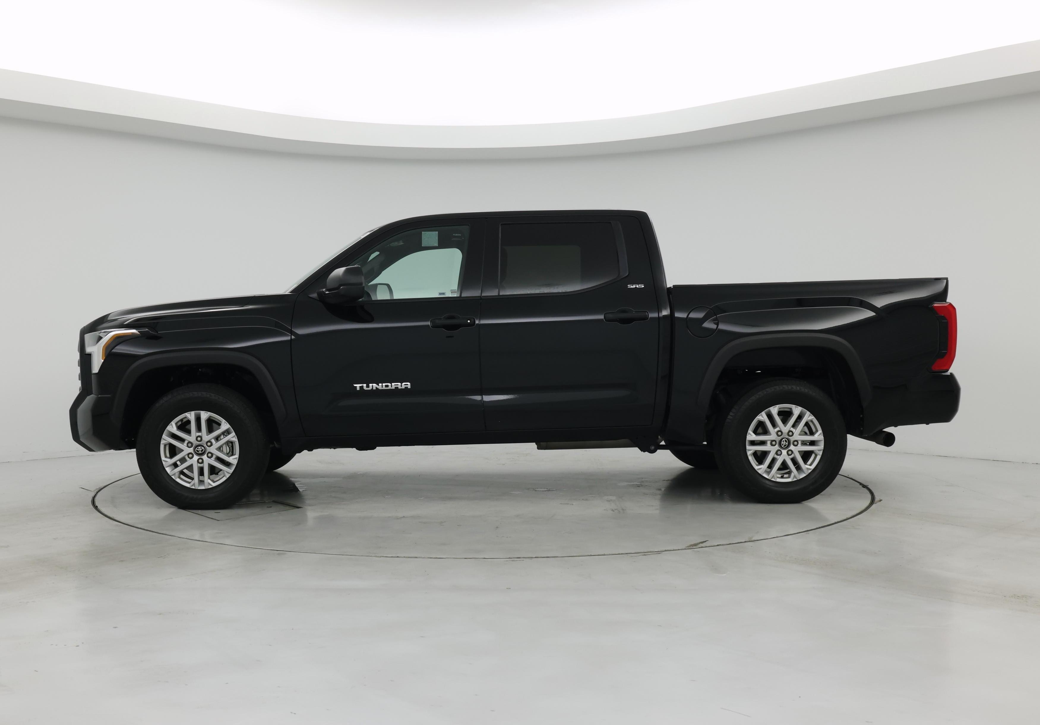 Thumbnail: 2025 Toyota Tundra - 3