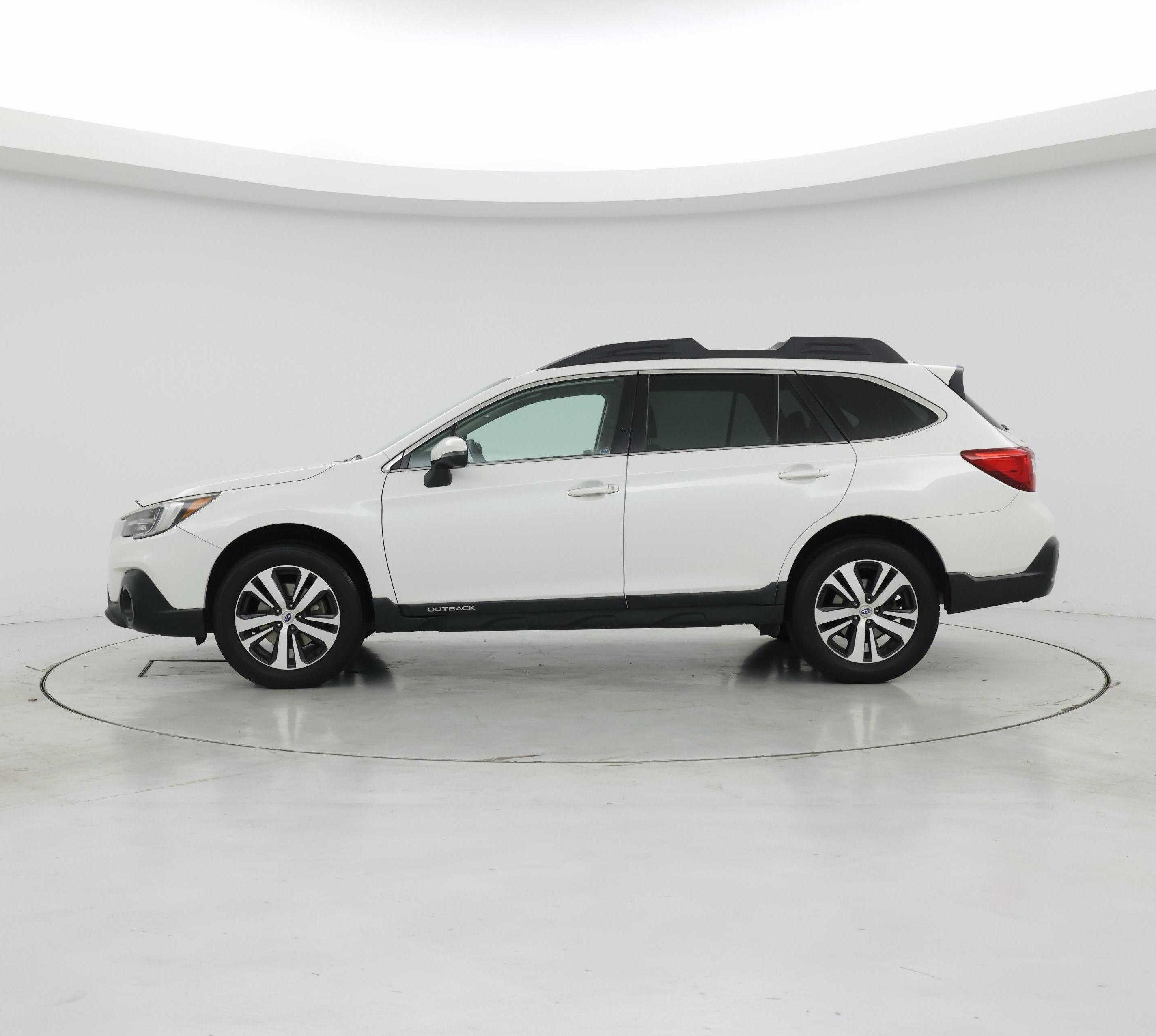 Thumbnail: 2019 Subaru Outback - 3