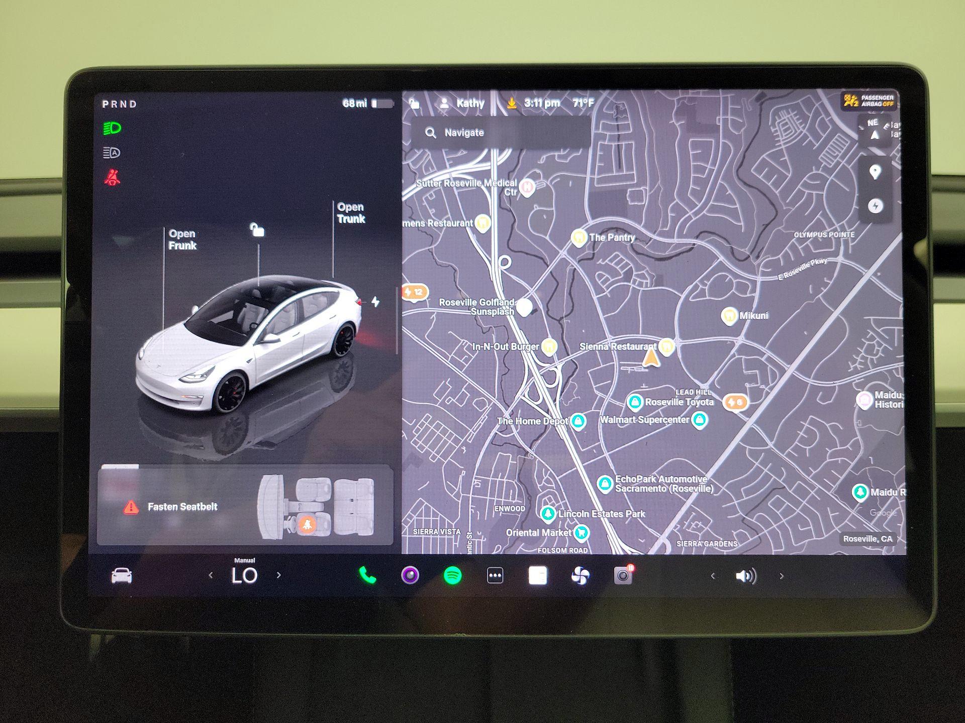 Thumbnail: 2023 Tesla Model 3 - 13