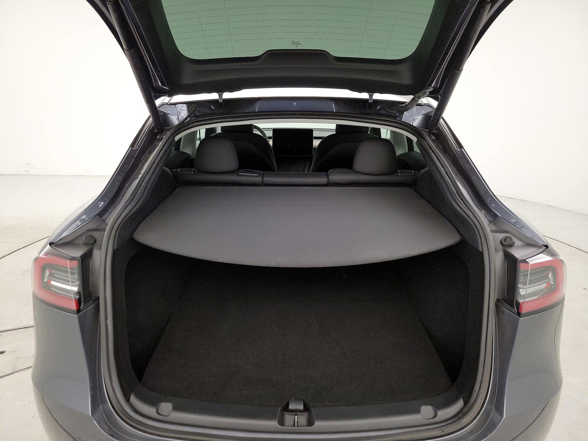 Thumbnail: 2023 Tesla Model Y - 19