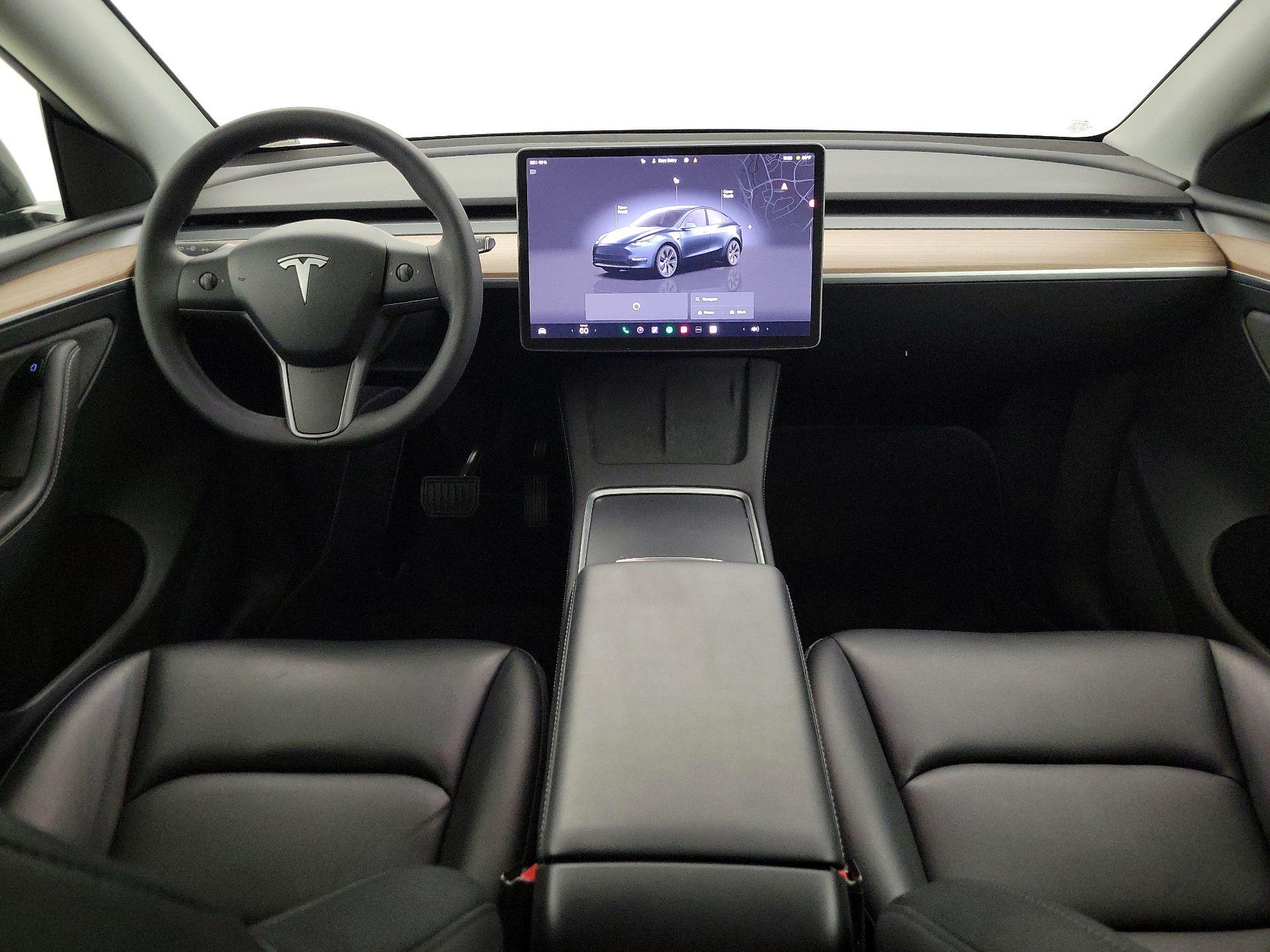 Thumbnail: 2025 Tesla Model Y - 9