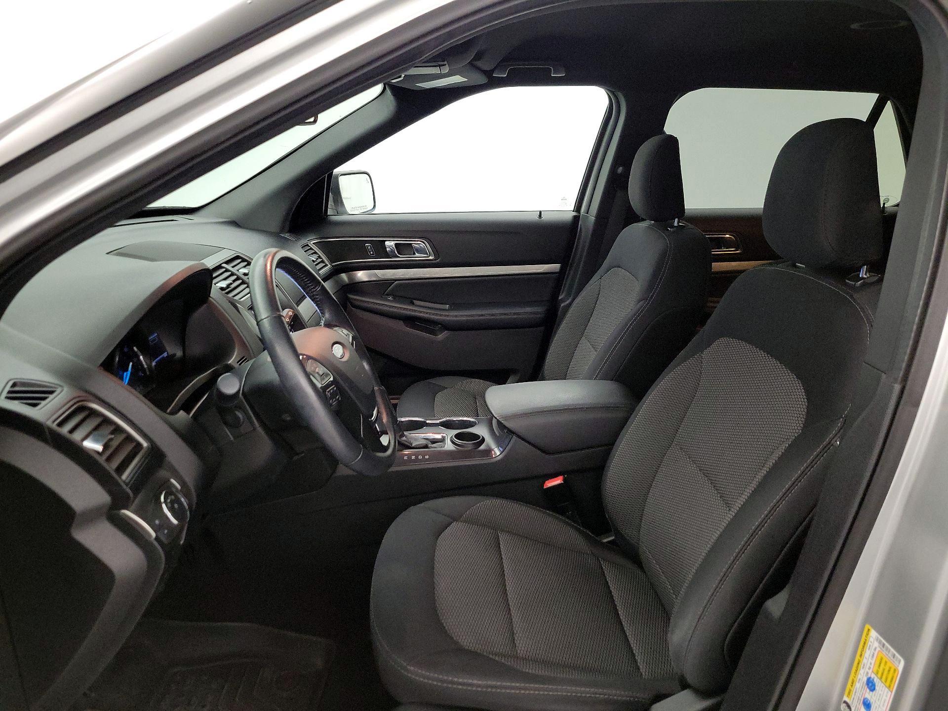 Thumbnail: 2019 Ford Explorer - 11