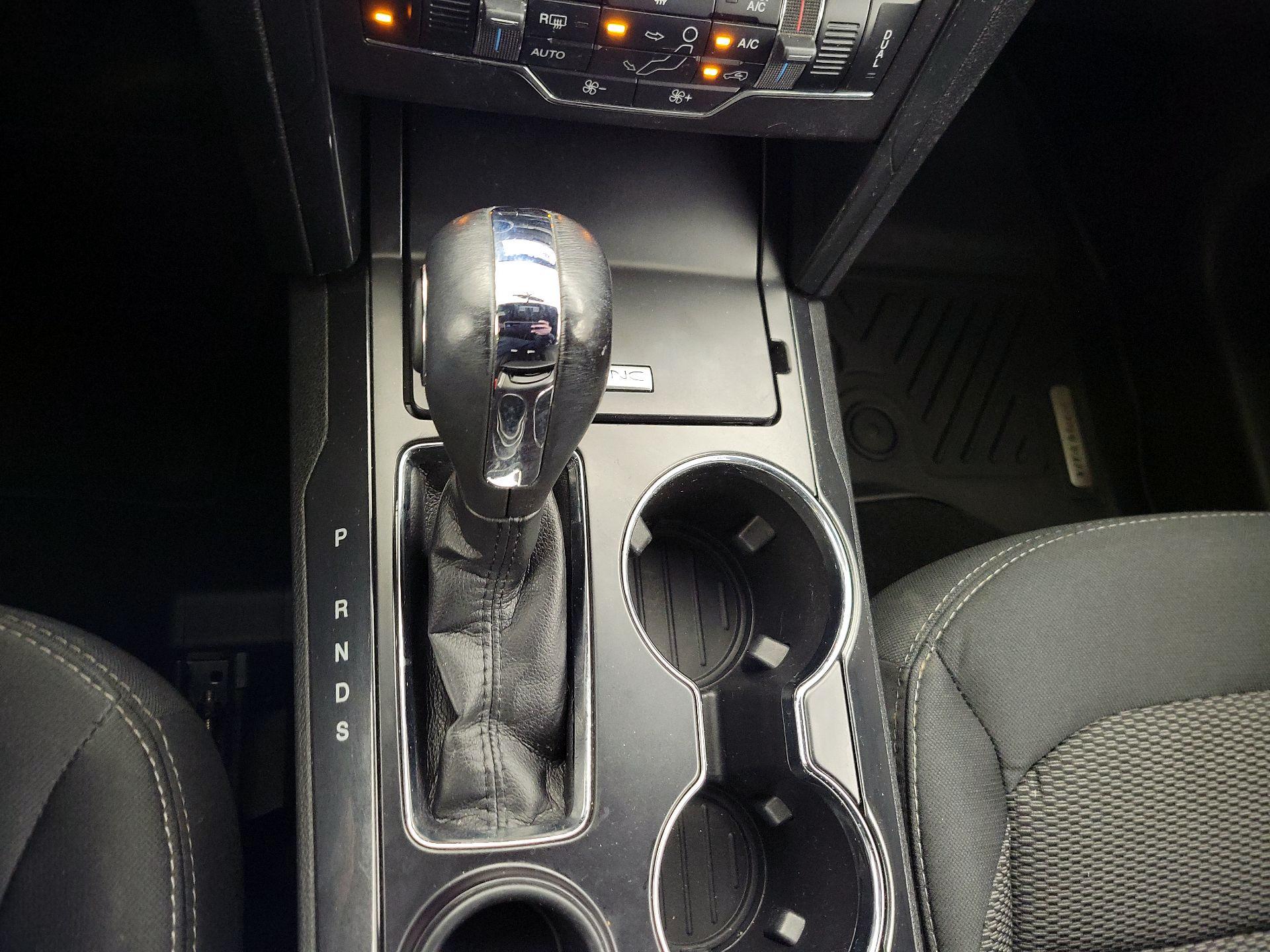 Thumbnail: 2019 Ford Explorer - 17