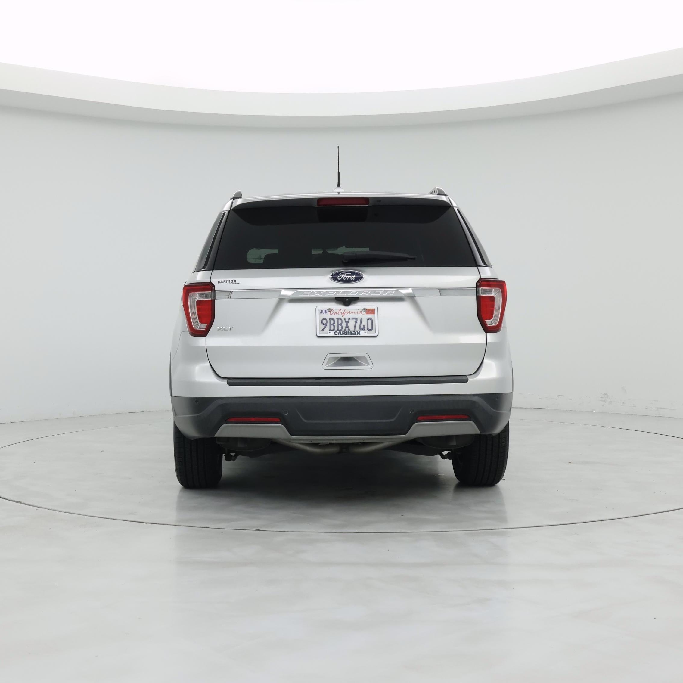 Thumbnail: 2019 Ford Explorer - 6