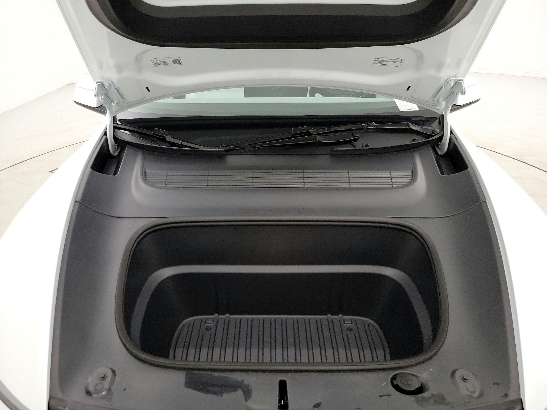 Thumbnail: 2026 Tesla Model Y - 20