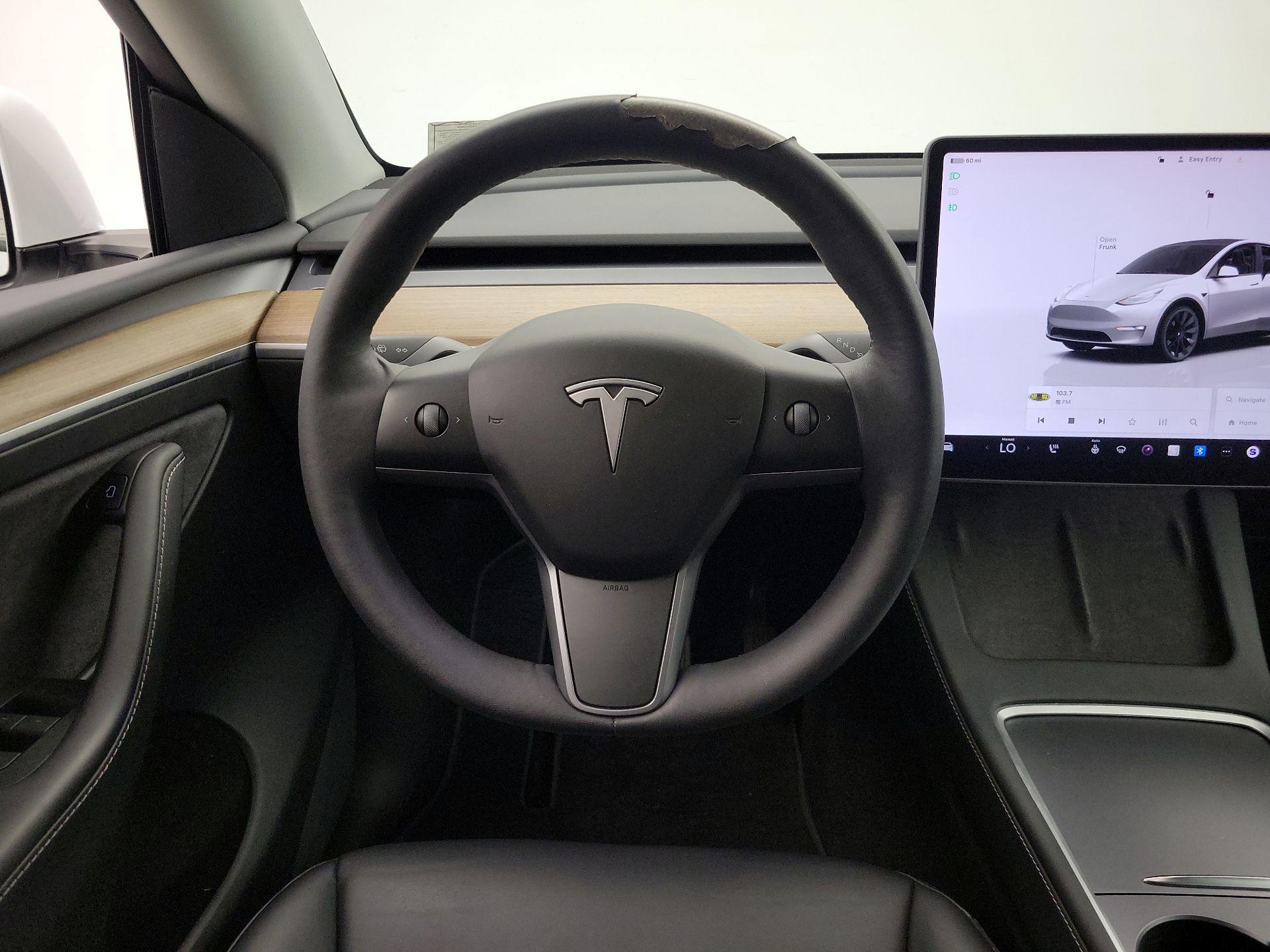 Thumbnail: 2023 Tesla Model Y - 10