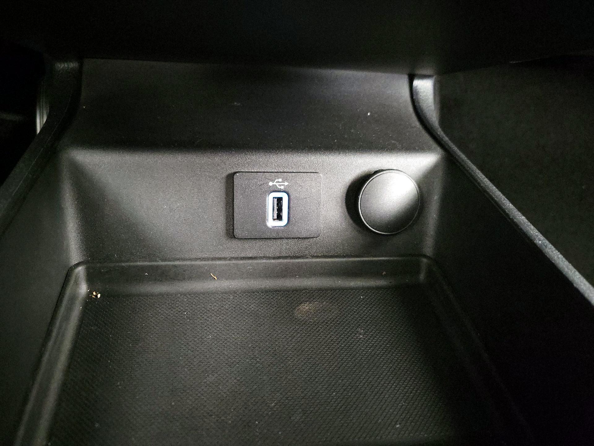 Thumbnail: 2018 Ford Fusion - 19