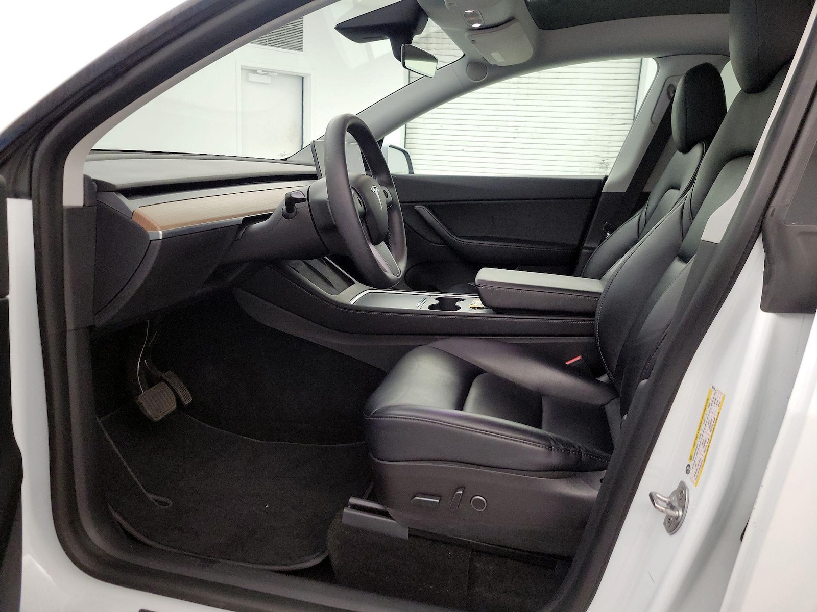 2022 Tesla Model Y Long Range - Photo 12