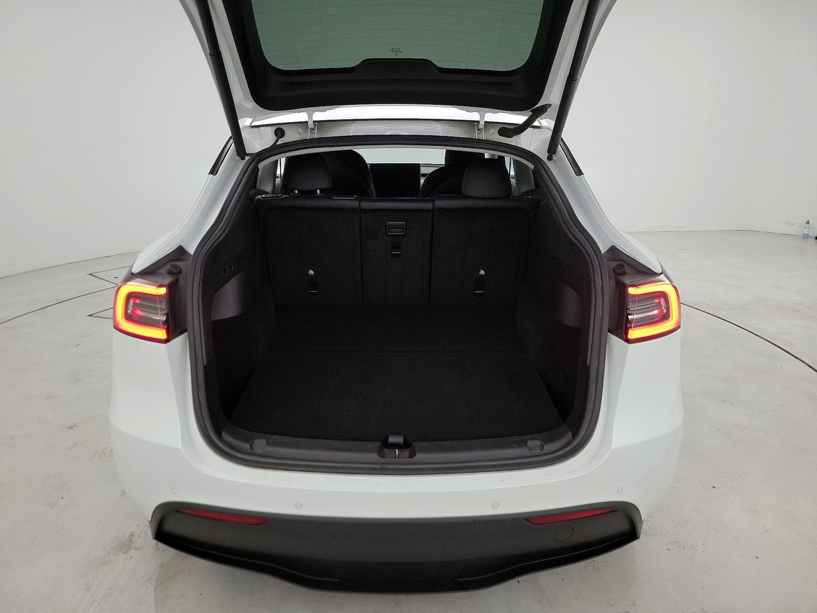 2022 Tesla Model Y Long Range - Photo 19
