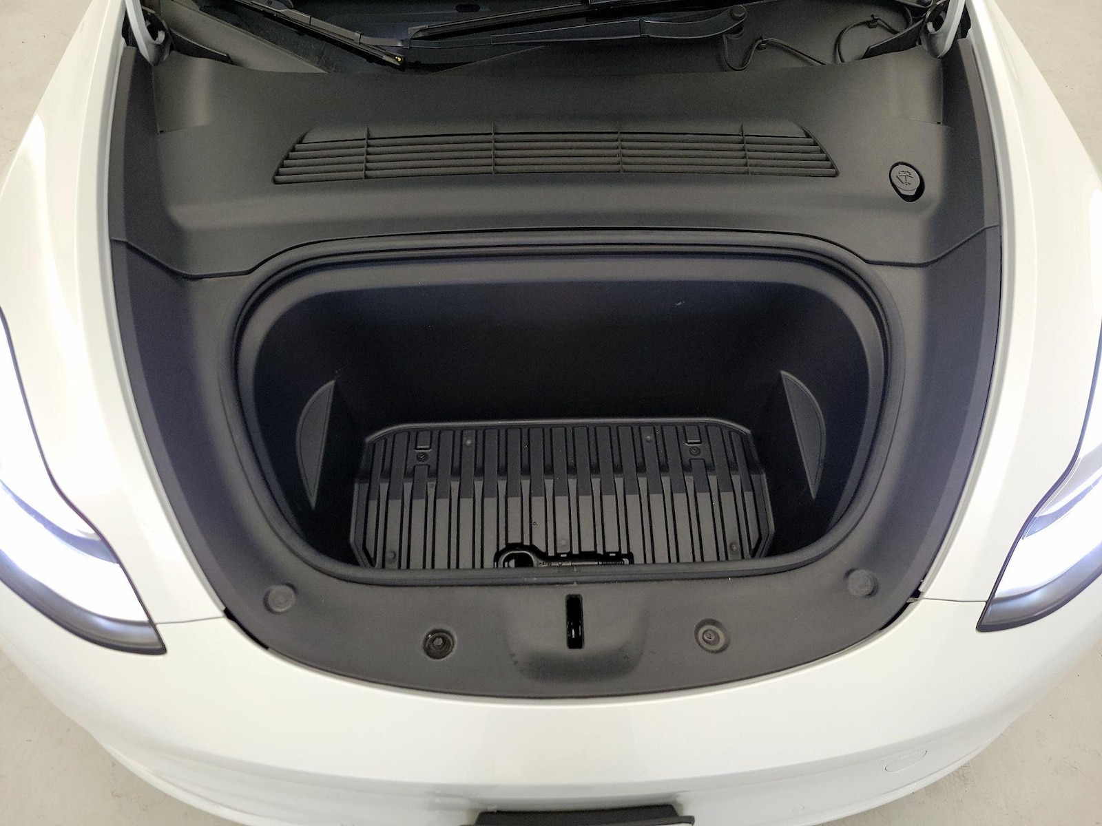 2022 Tesla Model Y Long Range - Photo 20