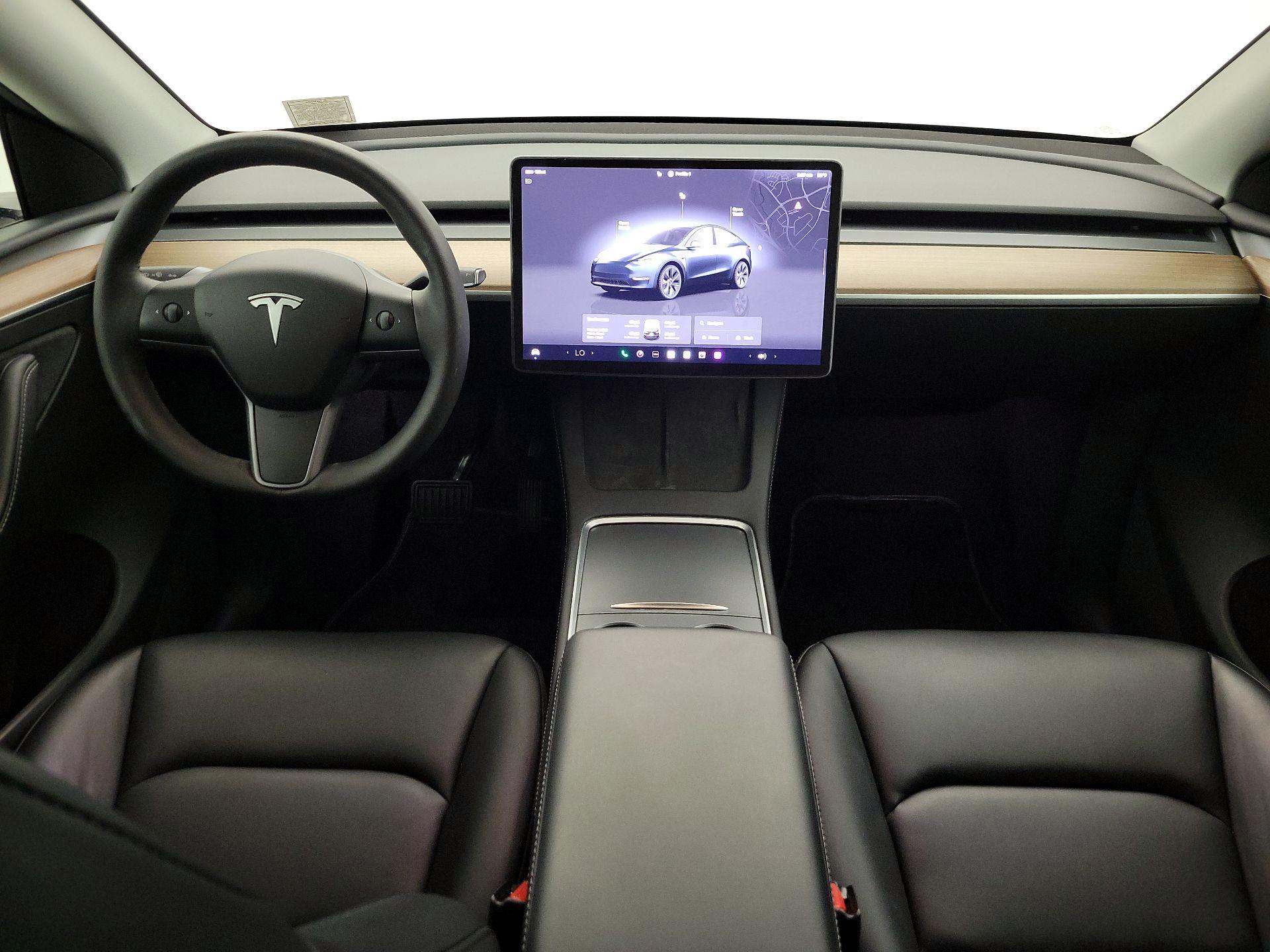 Thumbnail: 2025 Tesla Model Y - 9