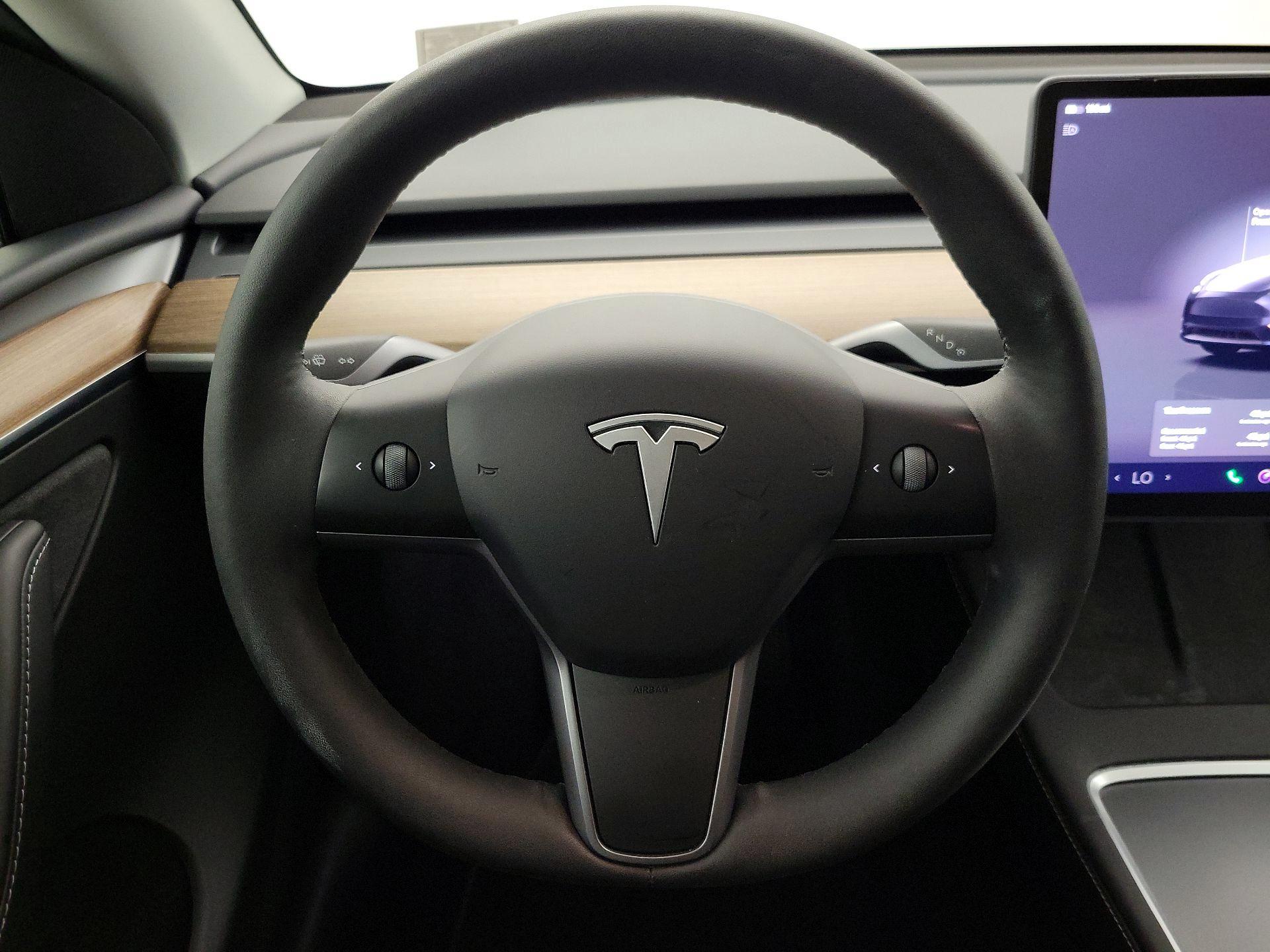 Thumbnail: 2025 Tesla Model Y - 10