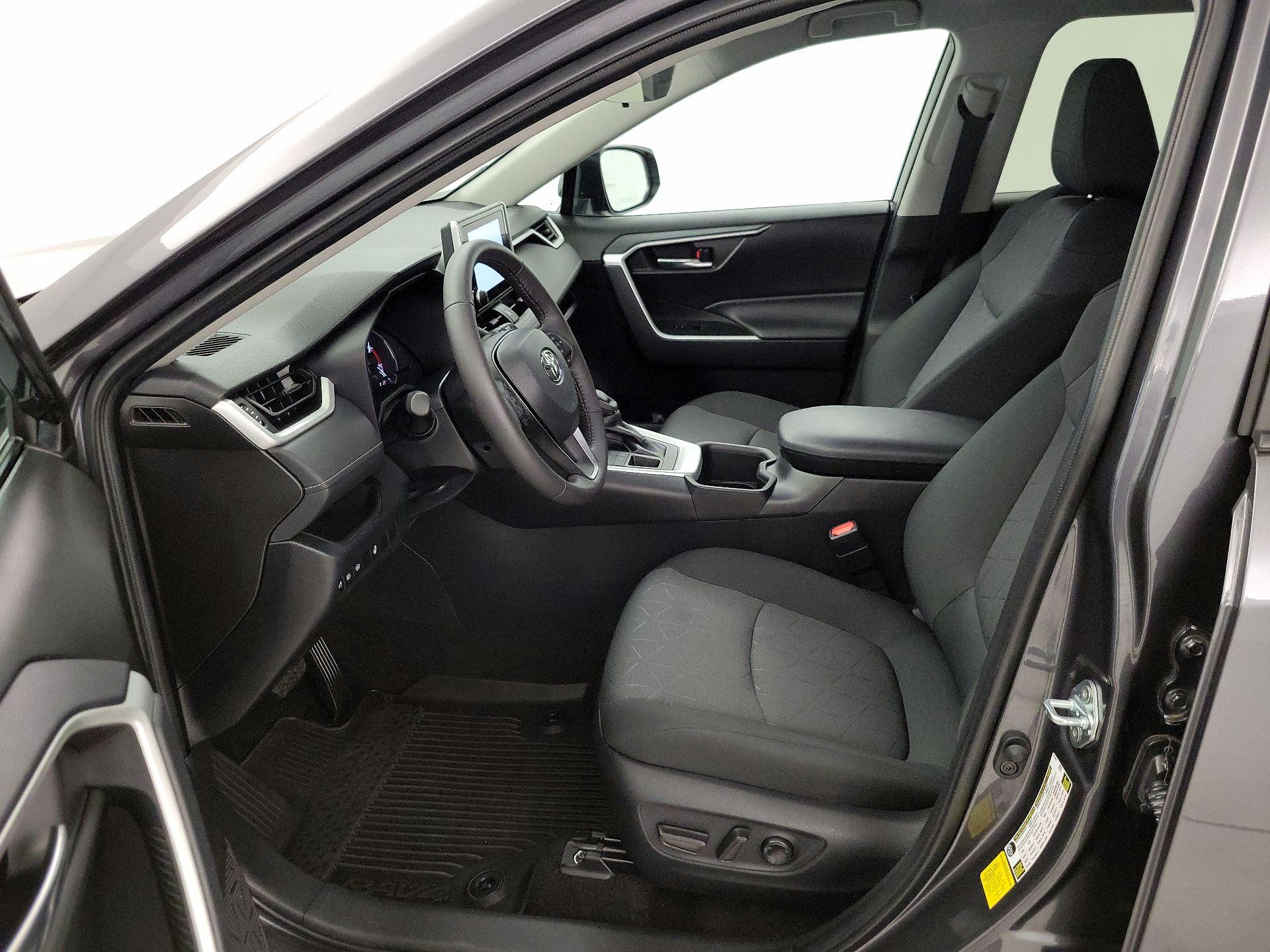 Thumbnail: 2024 Toyota RAV4 - 11