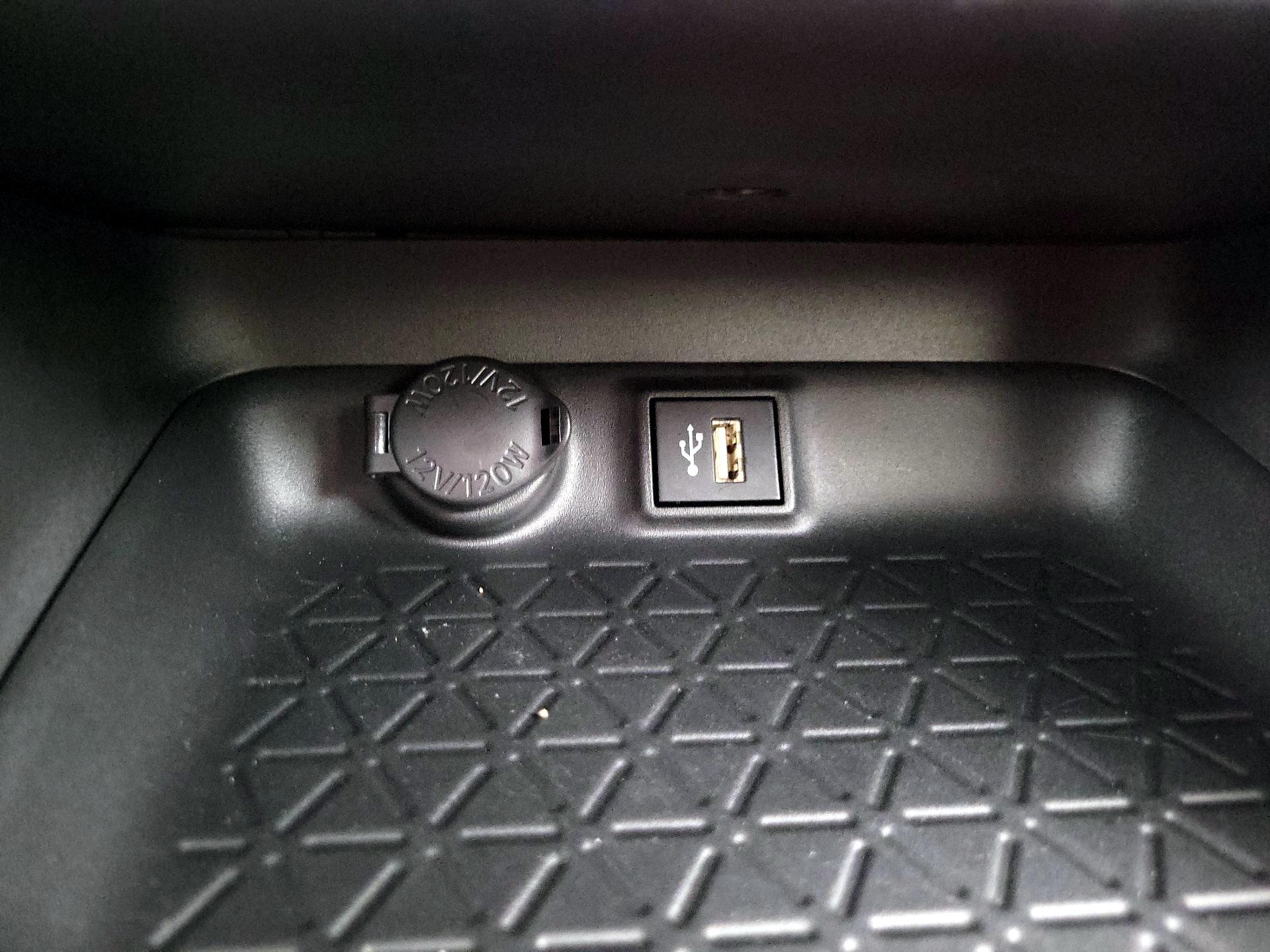 Thumbnail: 2024 Toyota RAV4 - 18