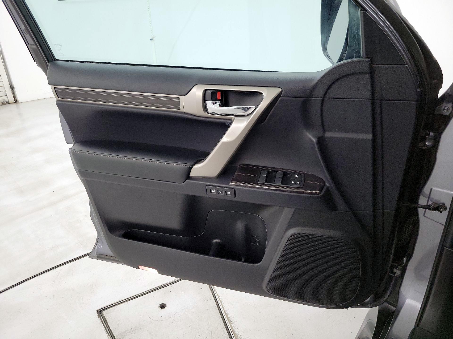 Thumbnail: 2021 Lexus GX - 12