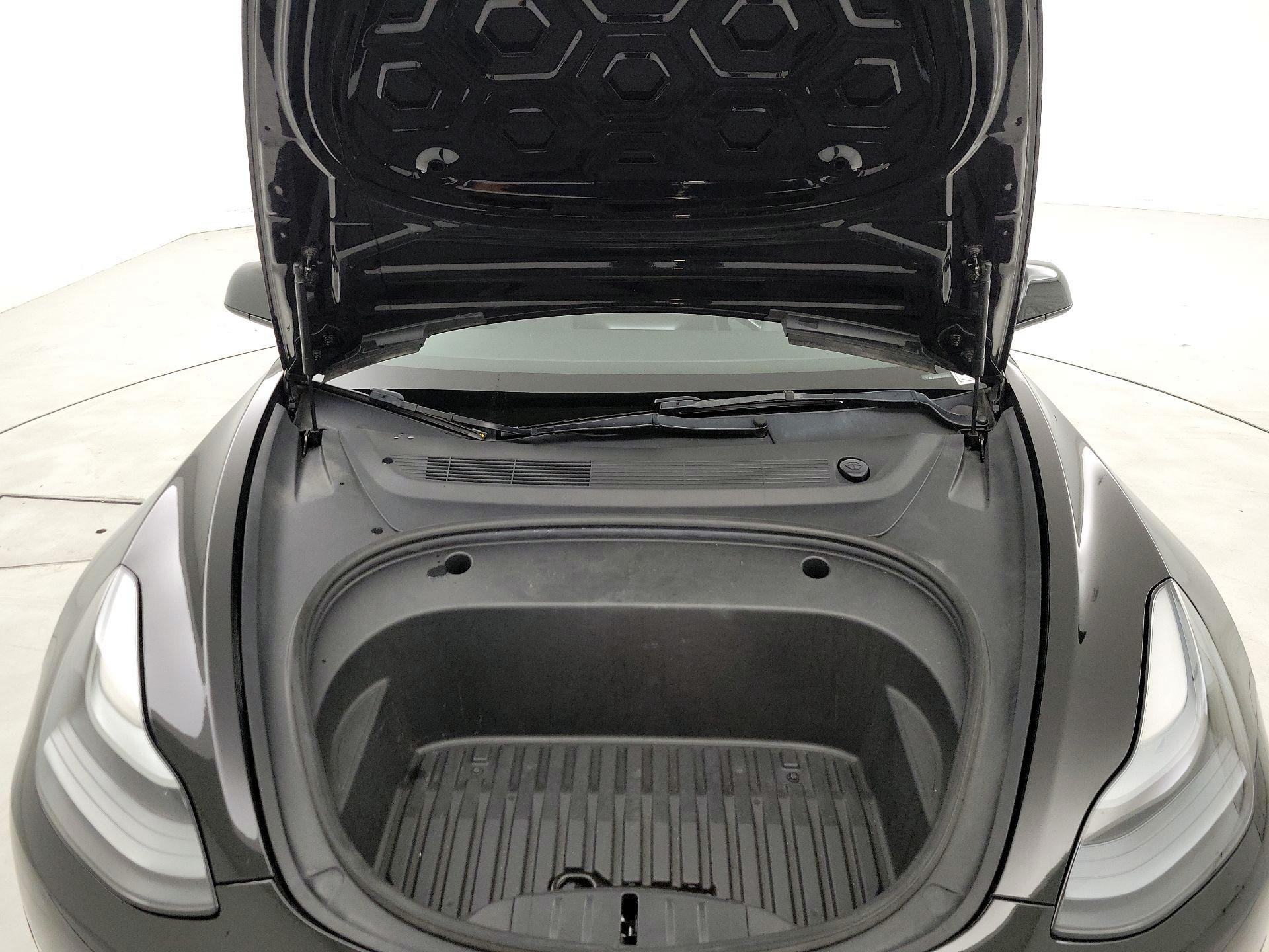 Thumbnail: 2022 Tesla Model 3 - 20