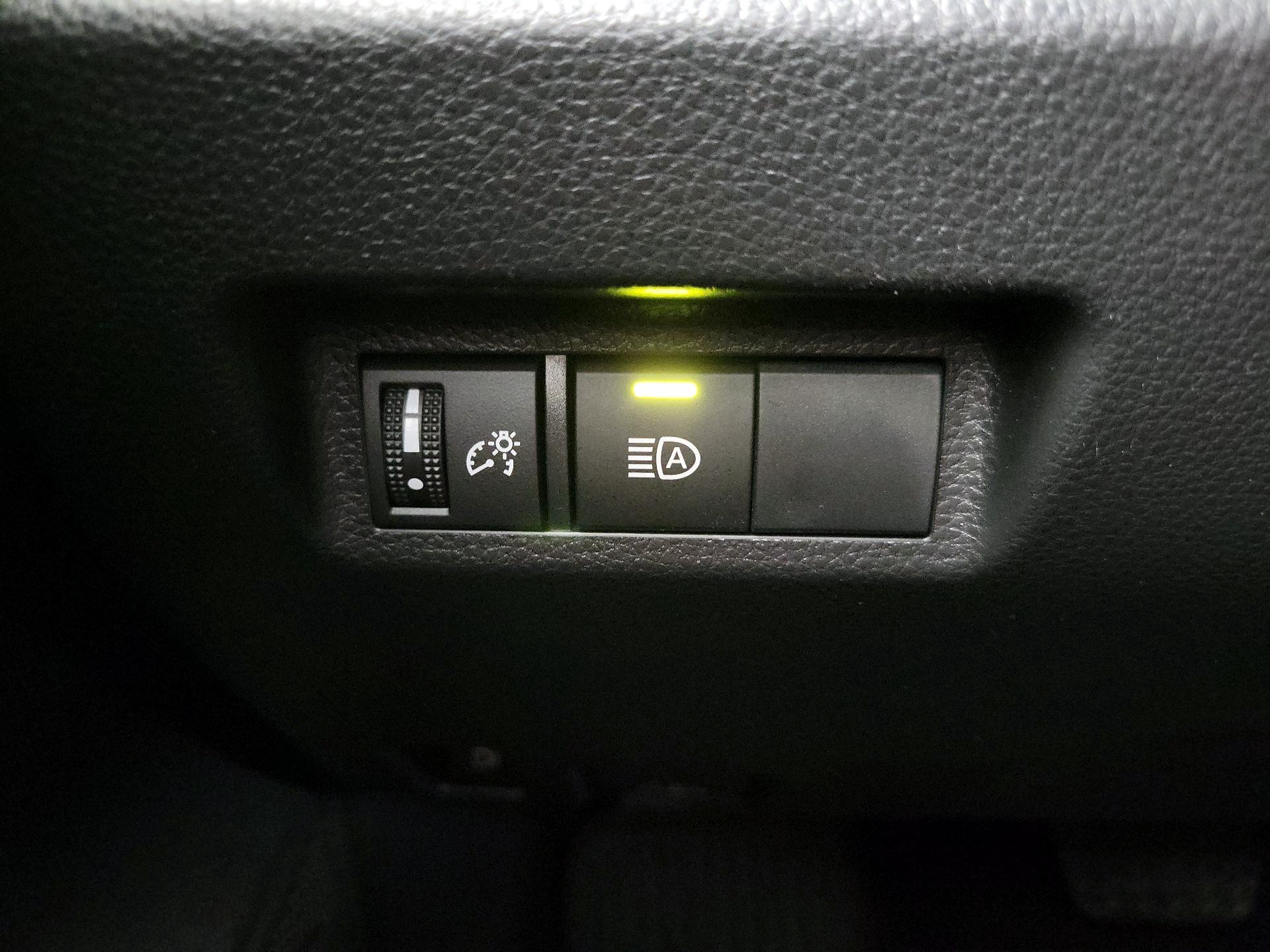 Thumbnail: 2025 Toyota RAV4 - 13