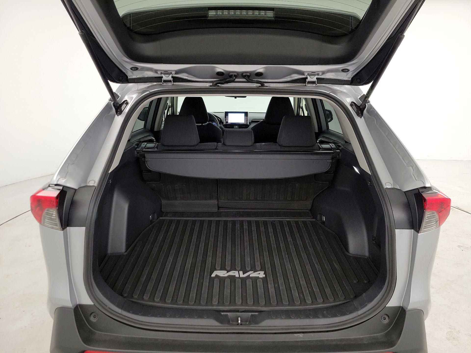 Thumbnail: 2025 Toyota RAV4 - 20