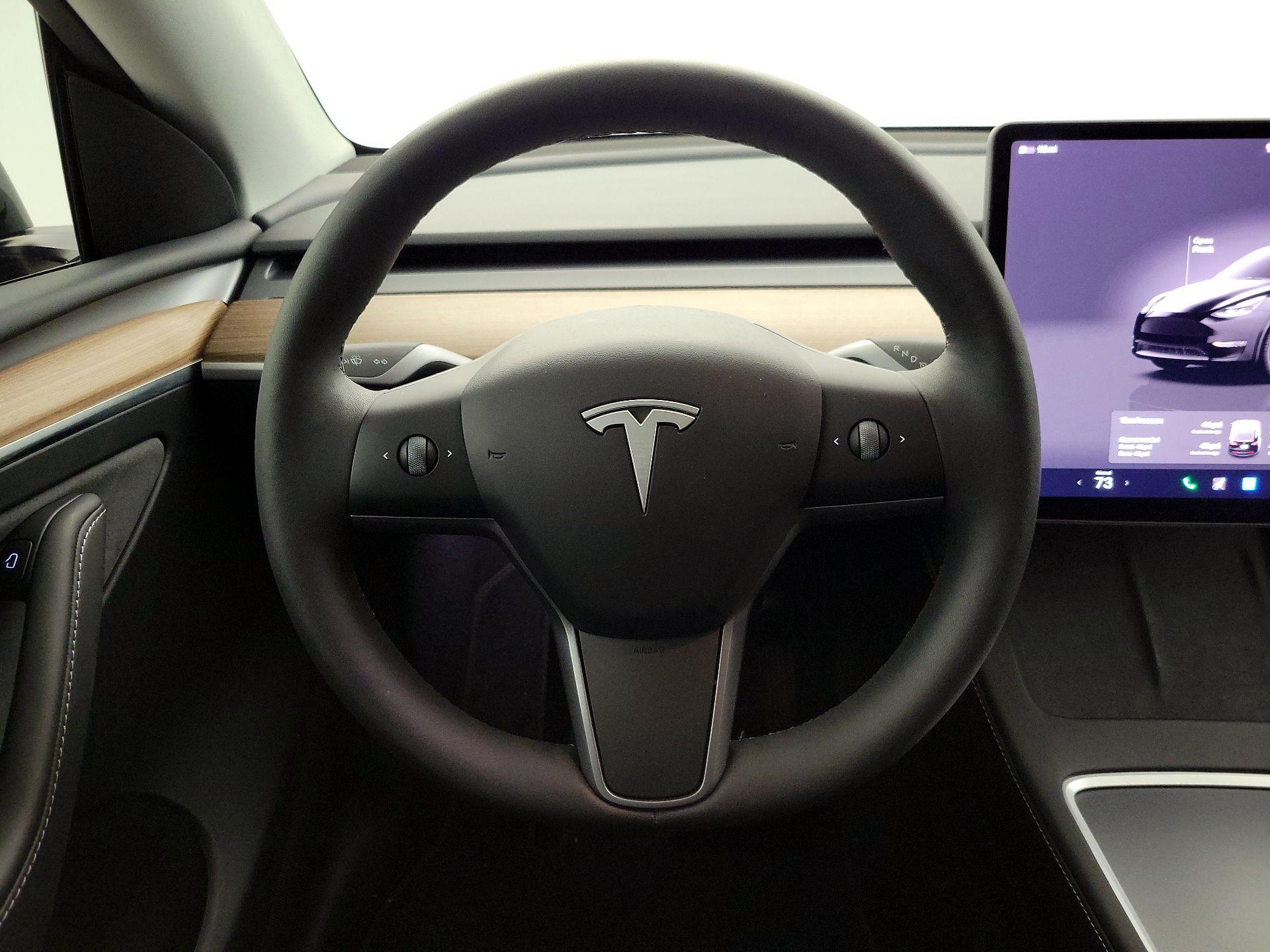 Thumbnail: 2024 Tesla Model Y - 10