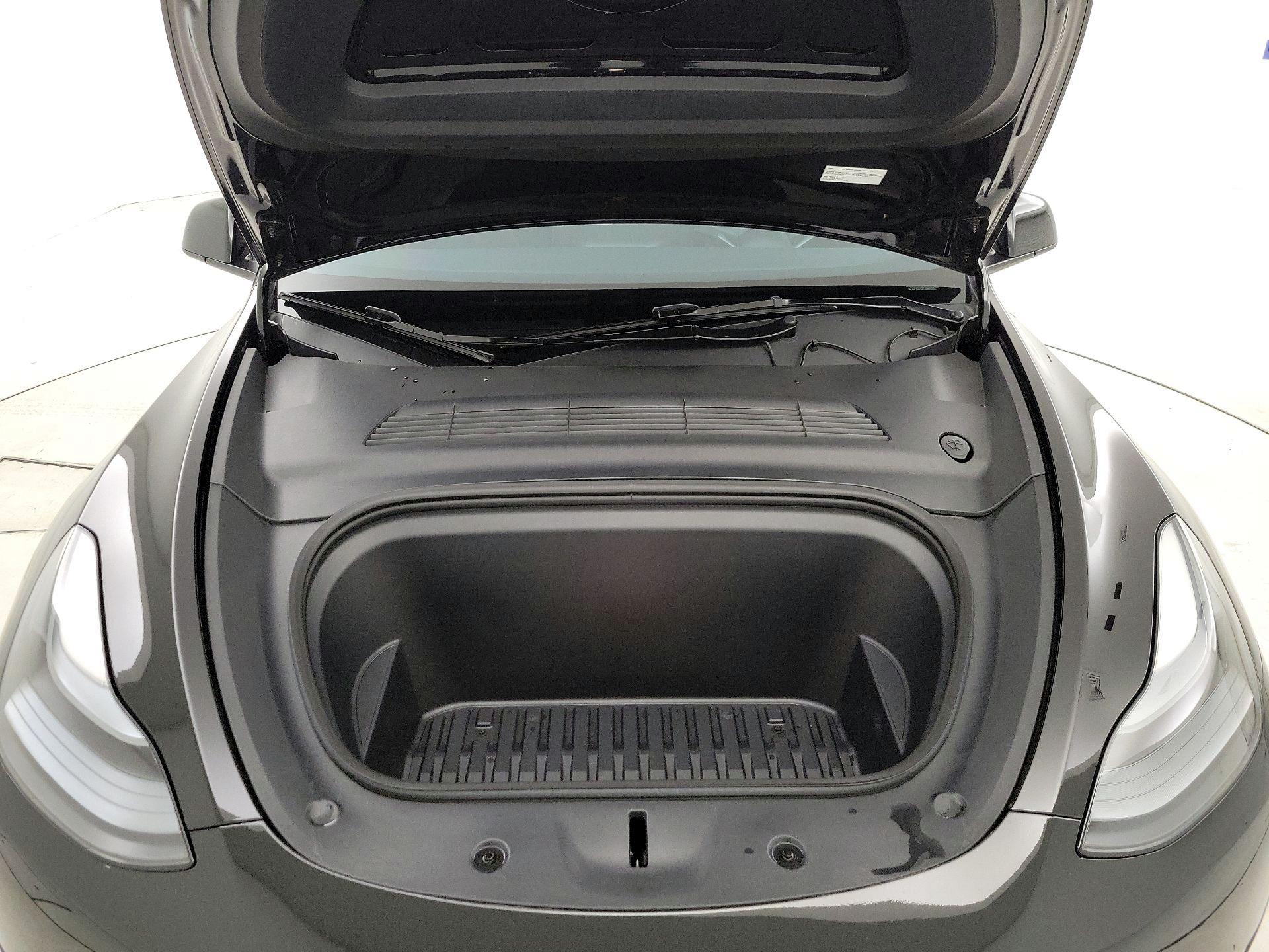 Thumbnail: 2024 Tesla Model Y - 20