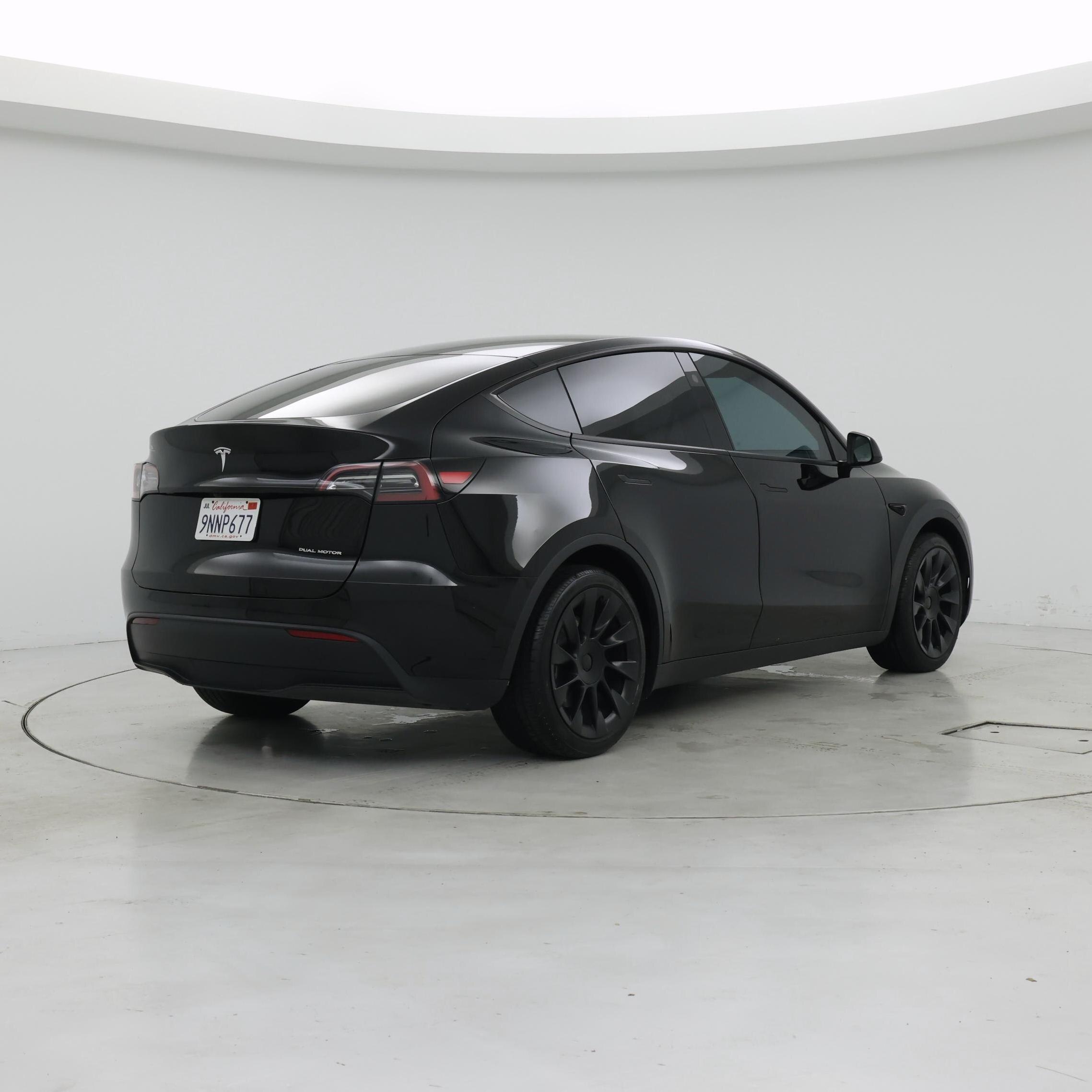 Thumbnail: 2024 Tesla Model Y - 8