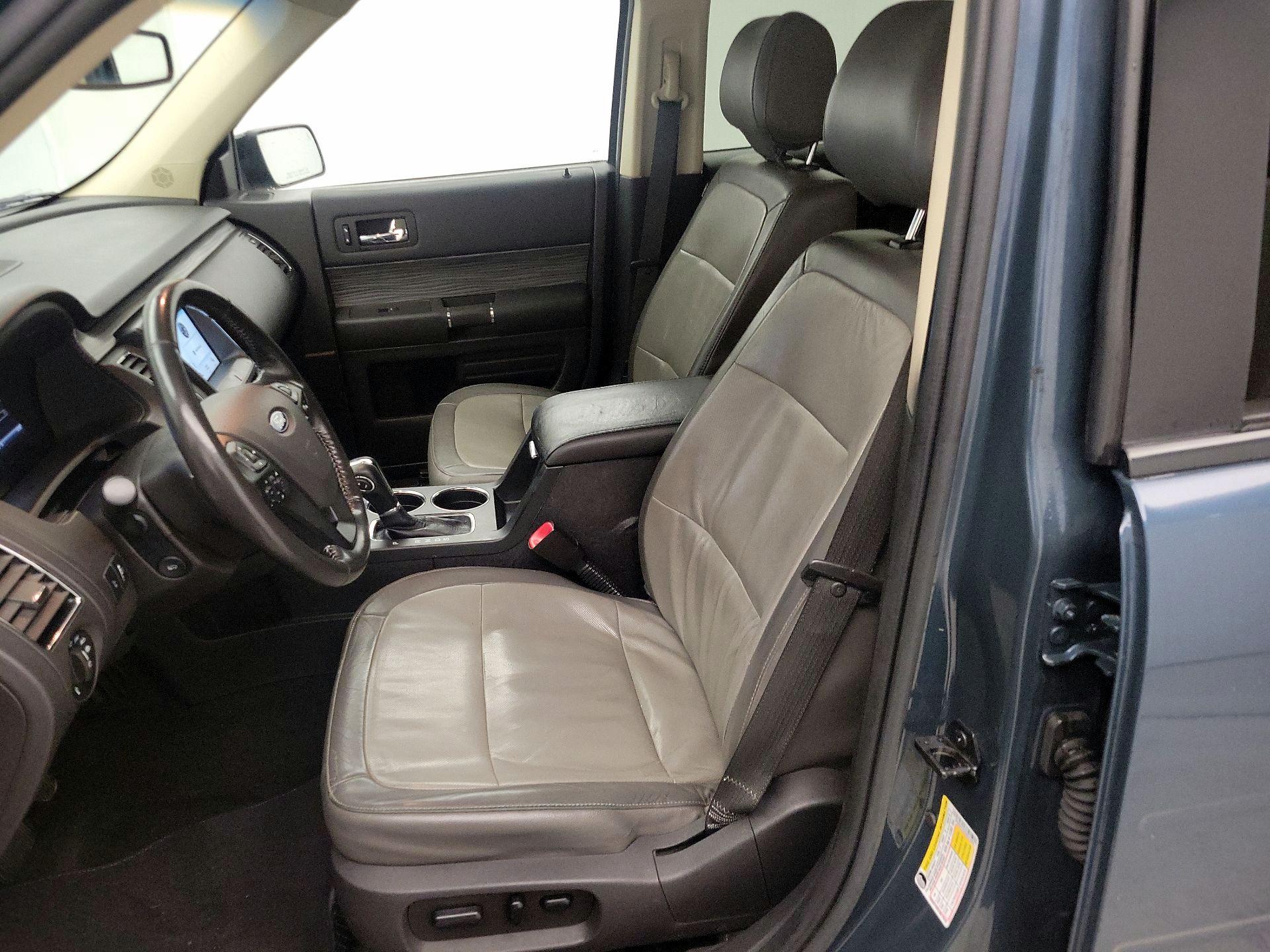 Thumbnail: 2016 Ford Flex - 11