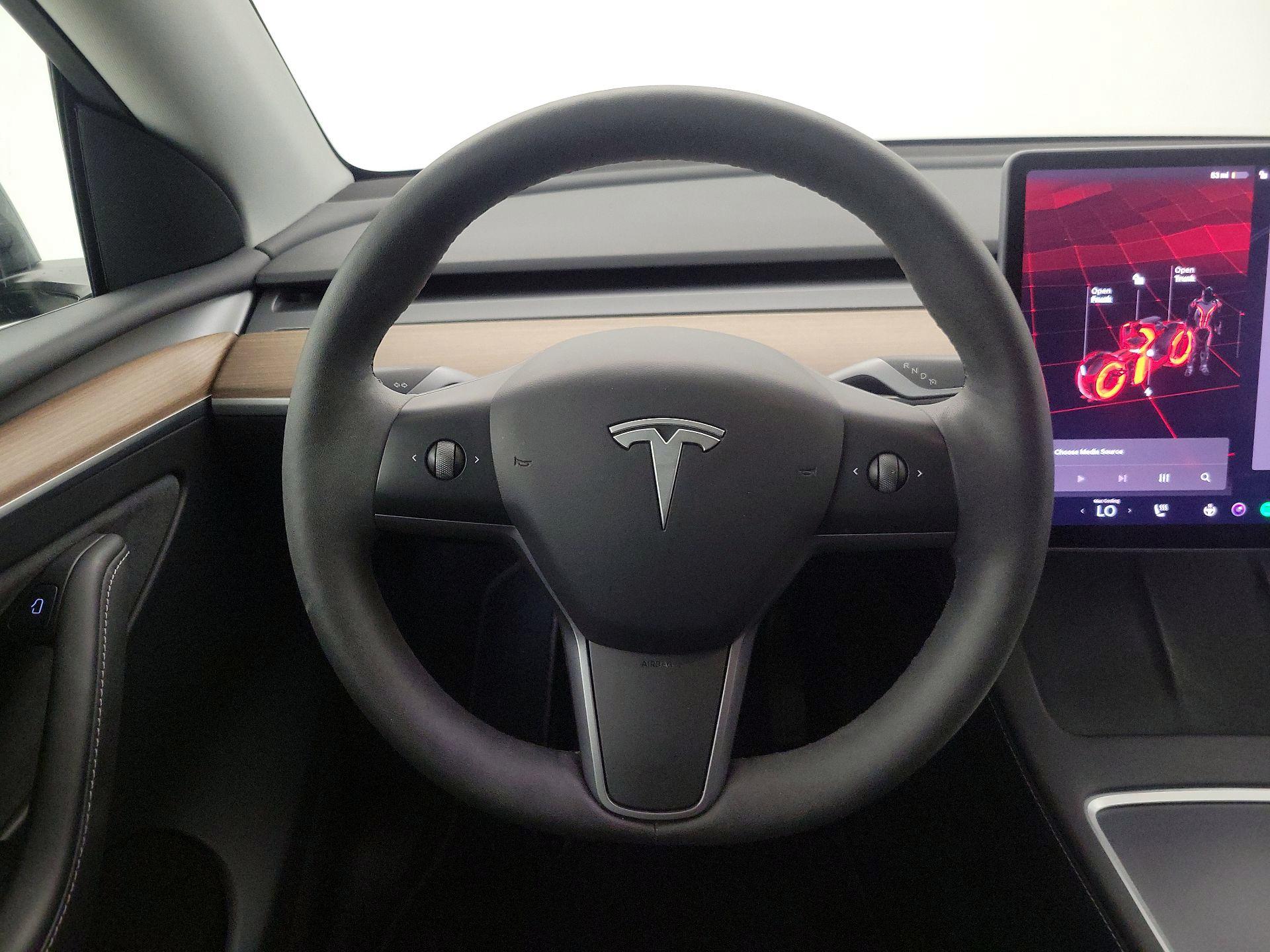 Thumbnail: 2023 Tesla Model Y - 10