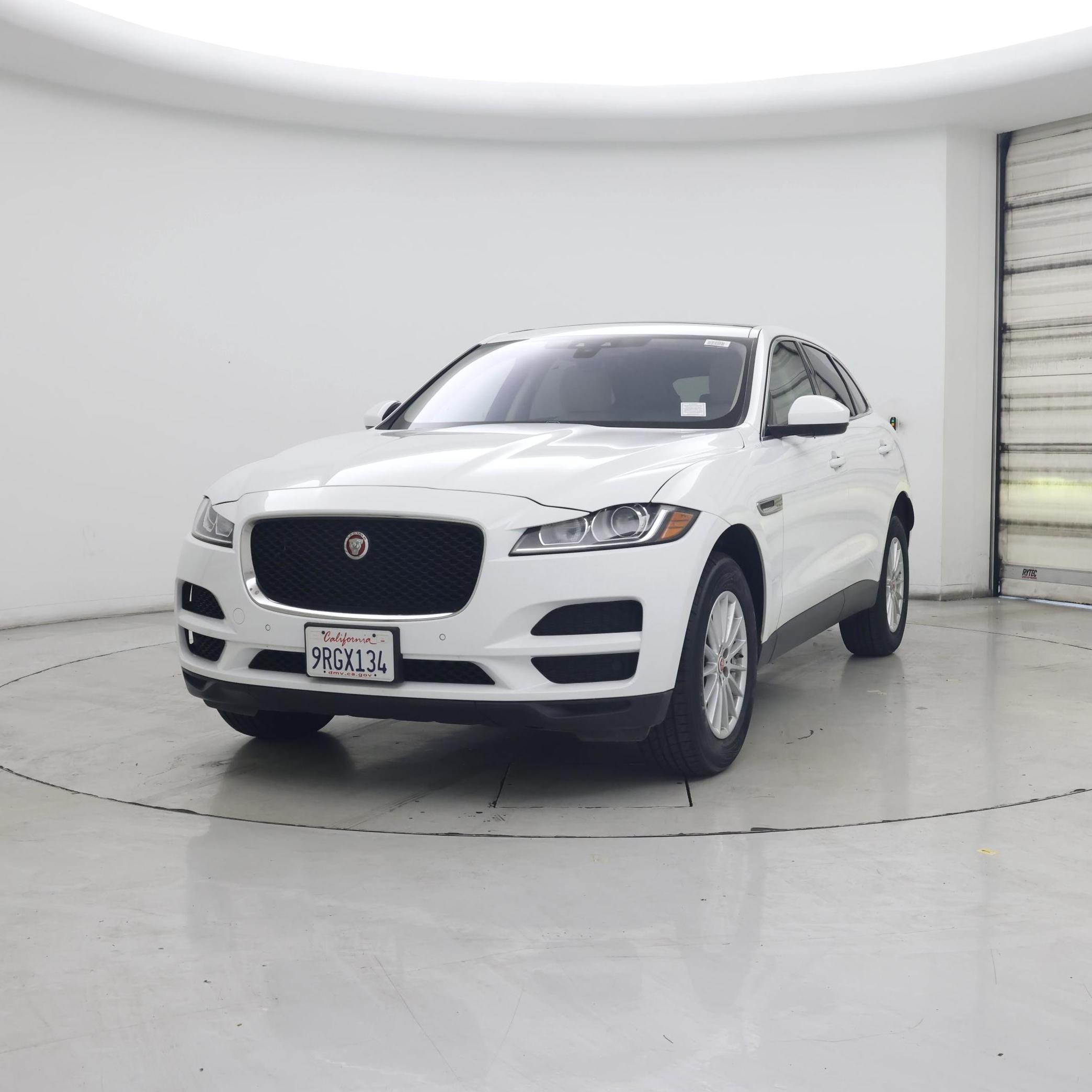 Thumbnail: 2020 Jaguar F-Pace - 4