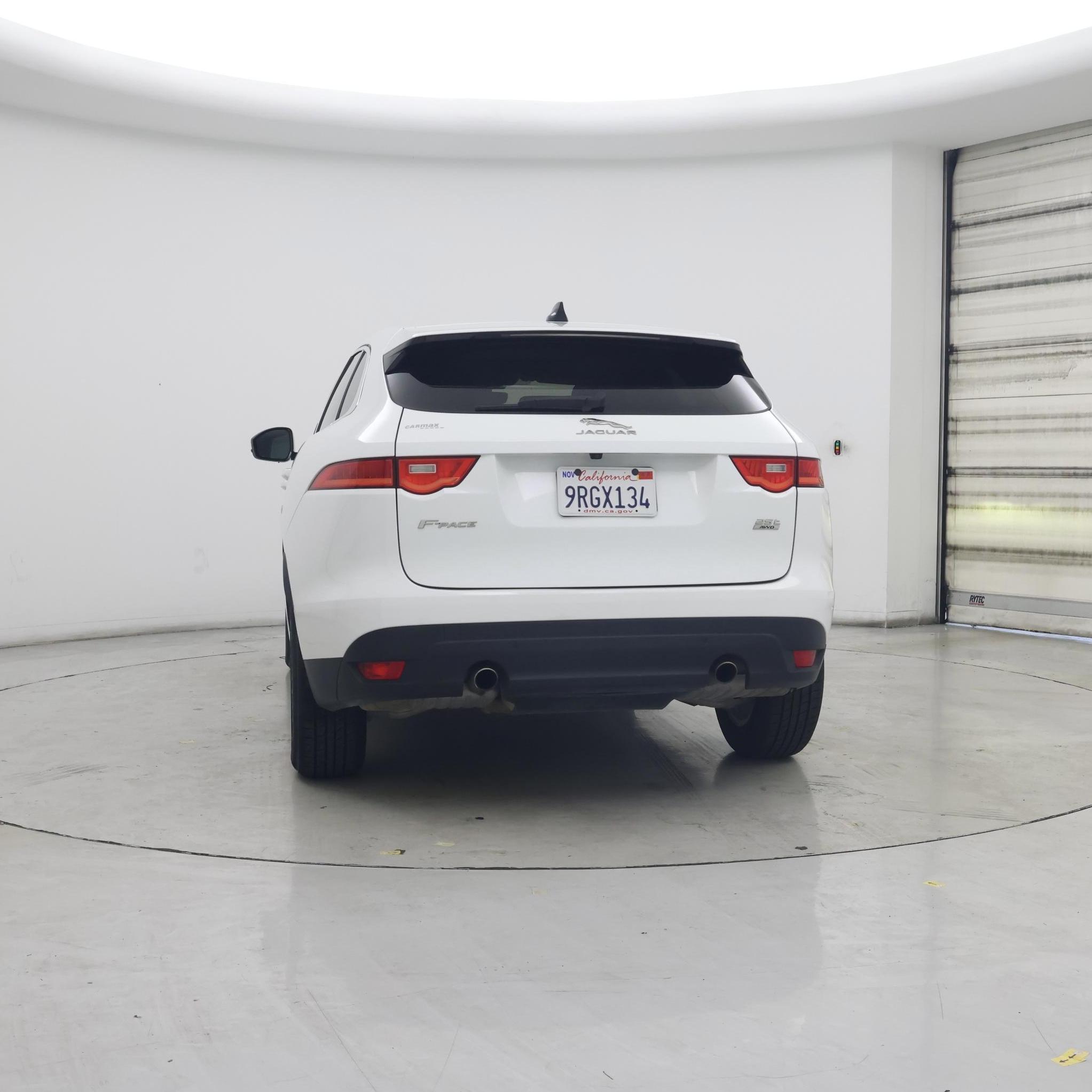 Thumbnail: 2020 Jaguar F-Pace - 6