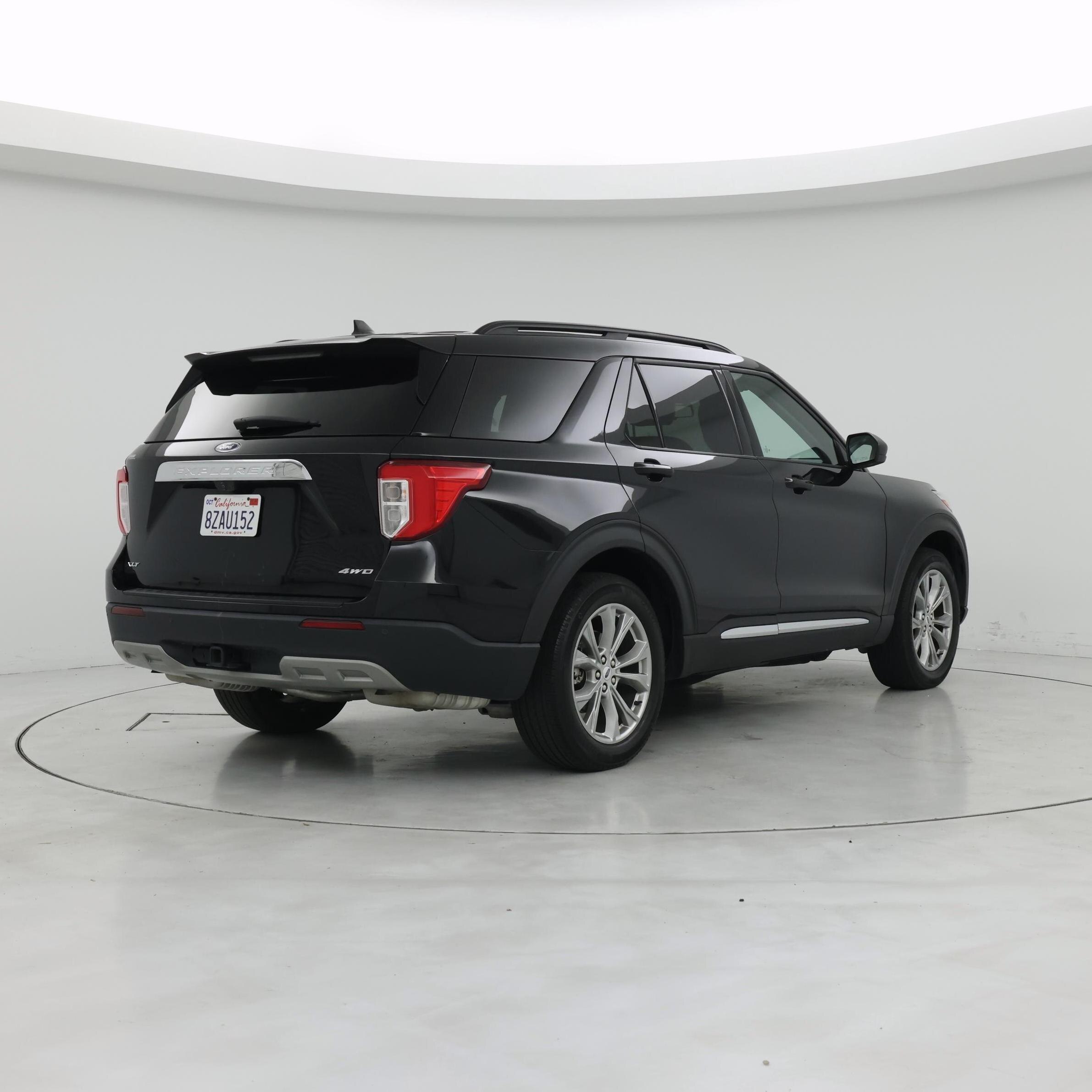 Thumbnail: 2021 Ford Explorer - 8