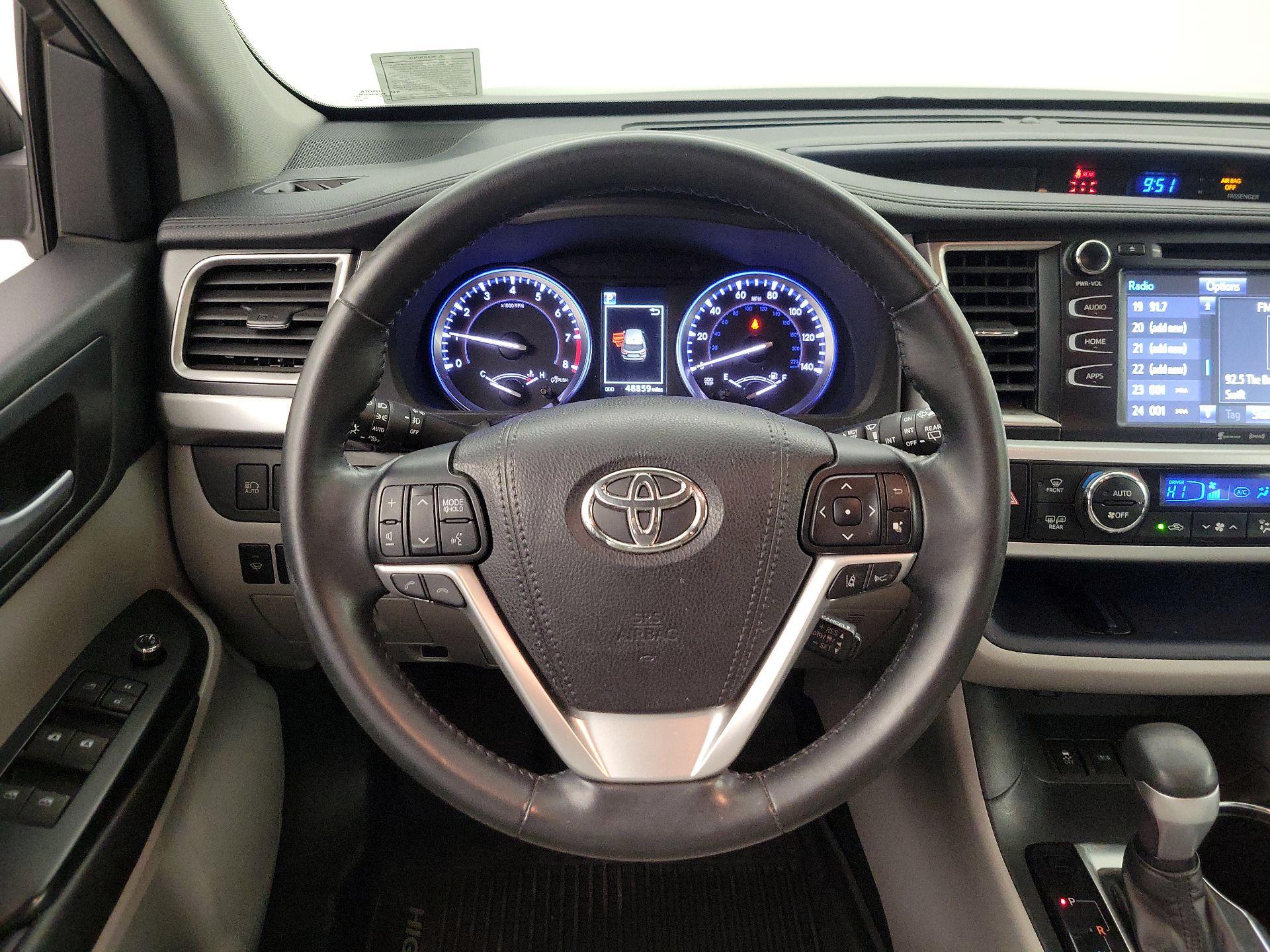 Thumbnail: 2018 Toyota Highlander - 10