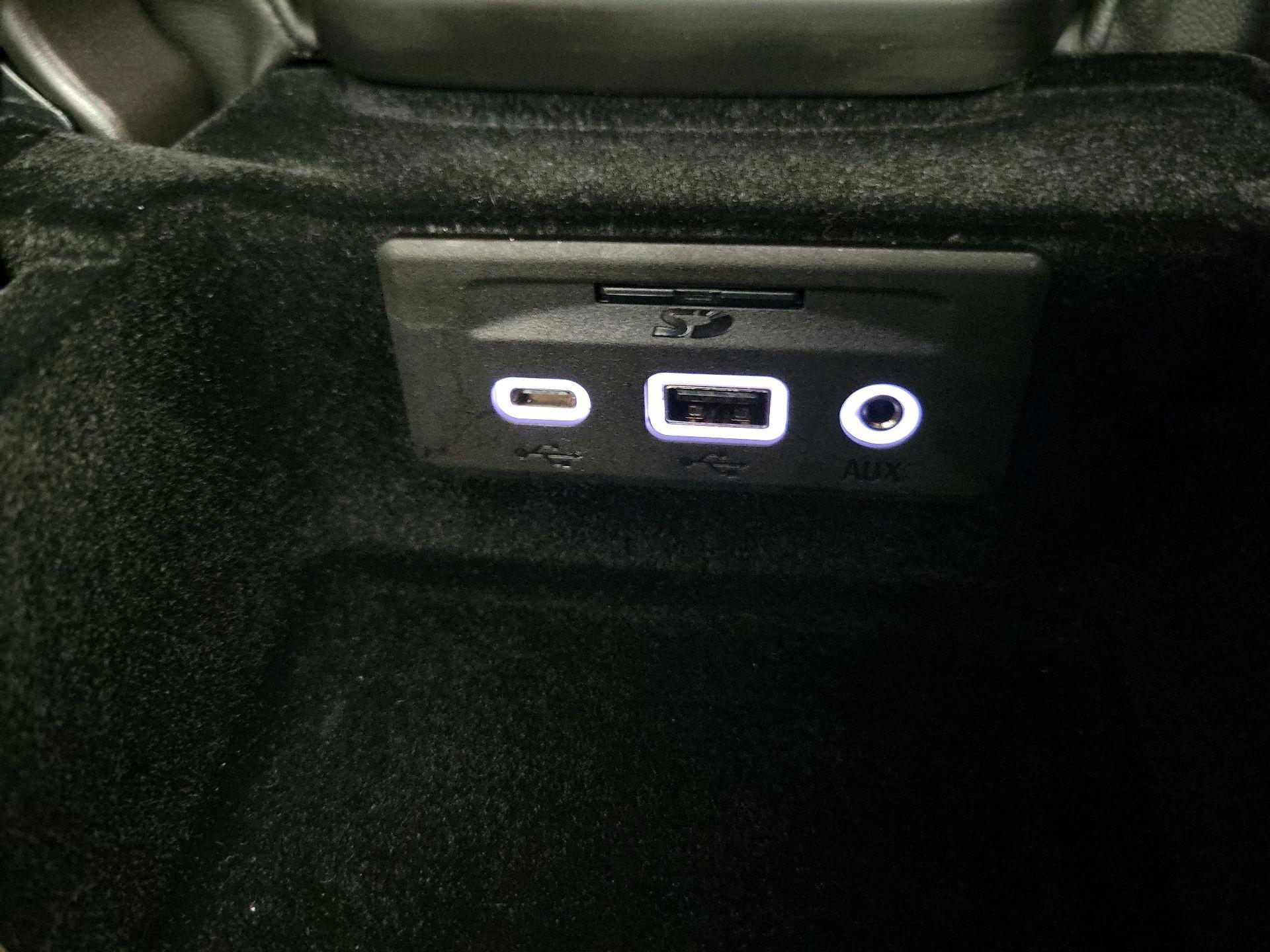 Thumbnail: 2020 Chevrolet Corvette - 19