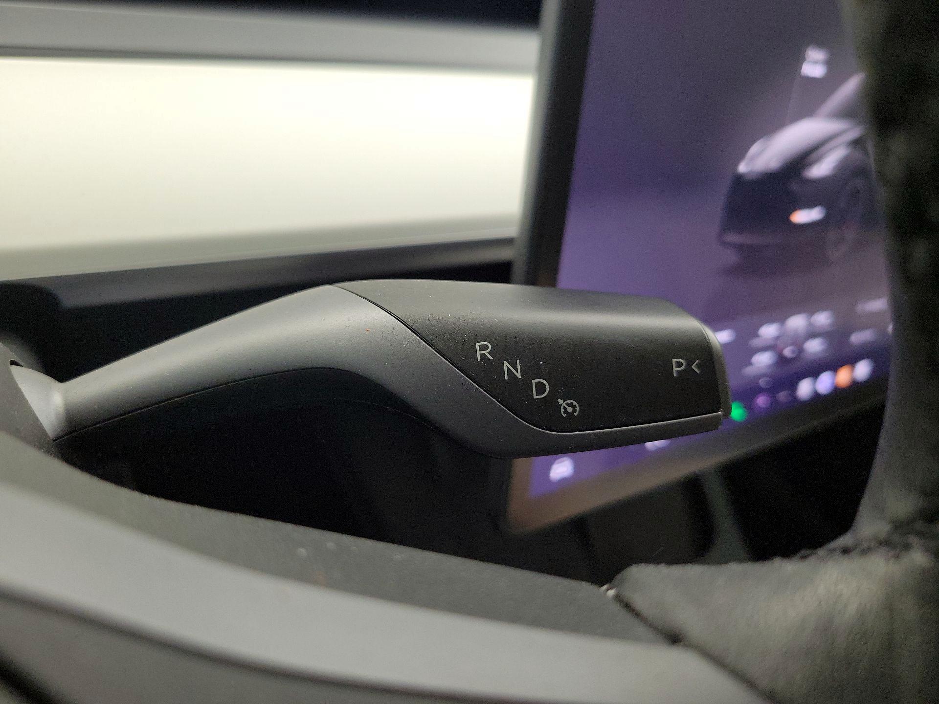 Thumbnail: 2022 Tesla Model Y - 17