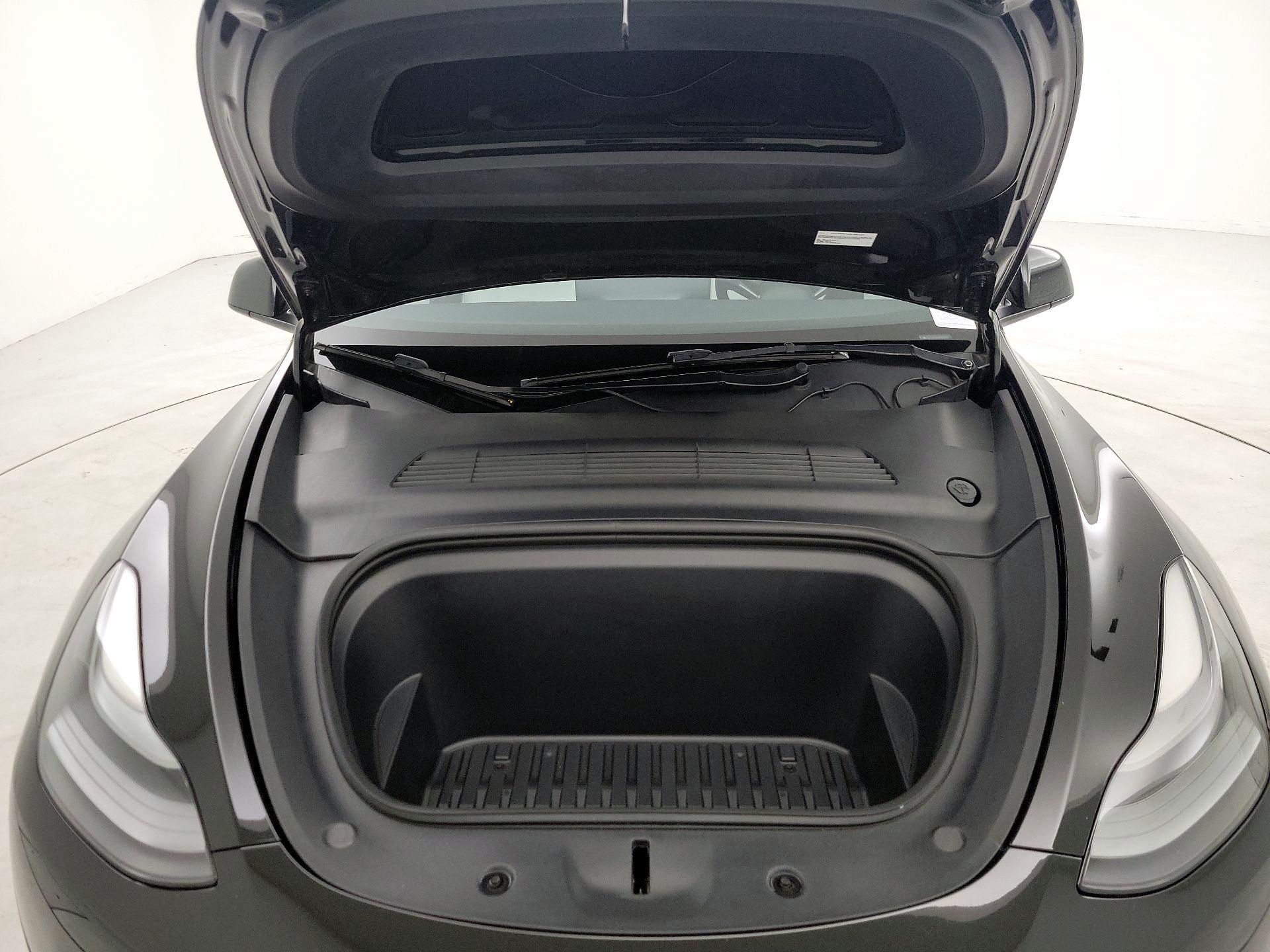 Thumbnail: 2022 Tesla Model Y - 20