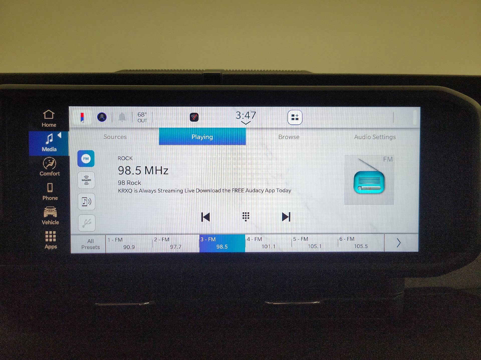 Thumbnail: 2024 Jeep Wrangler - 15