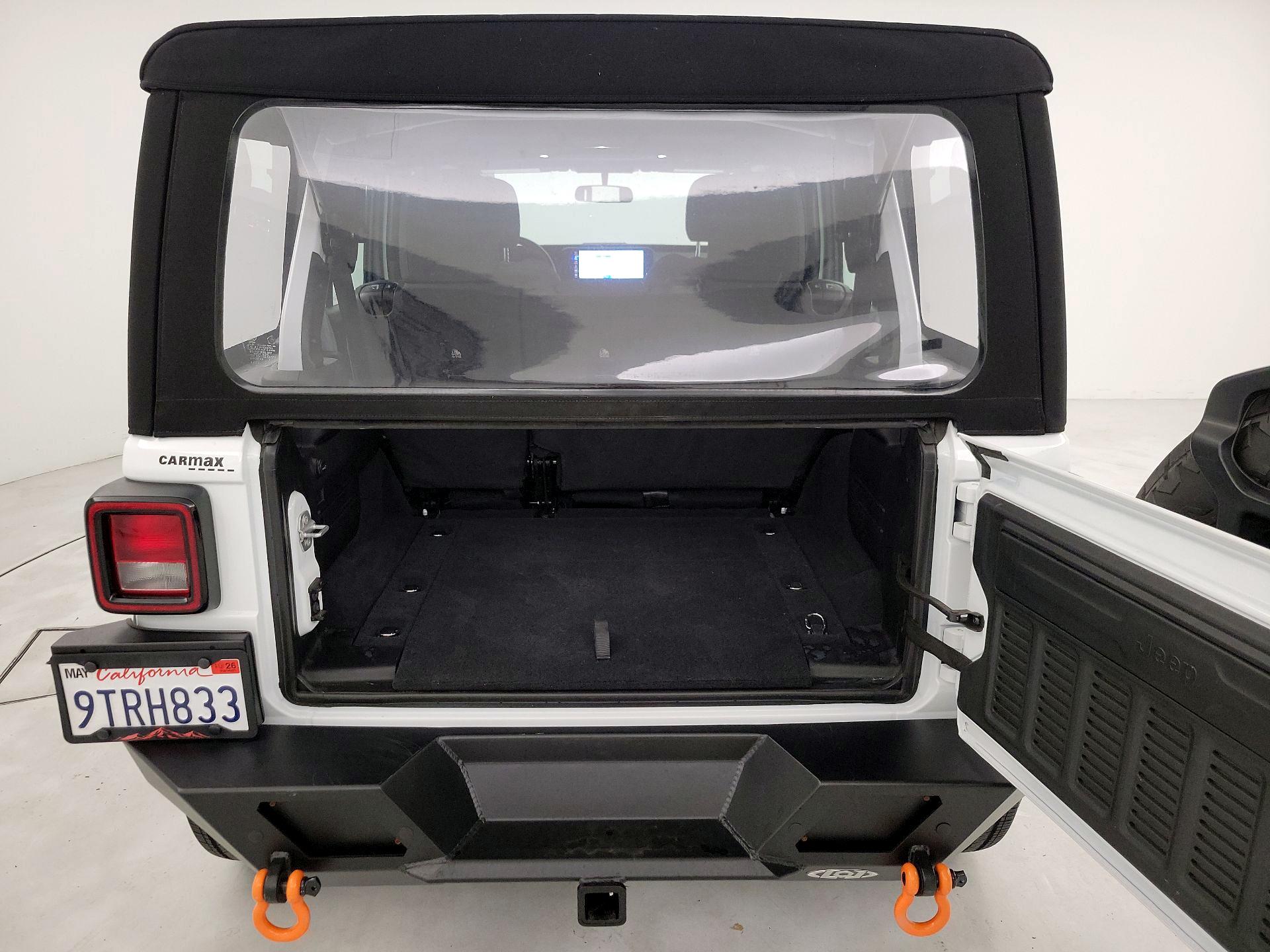 Thumbnail: 2024 Jeep Wrangler - 20