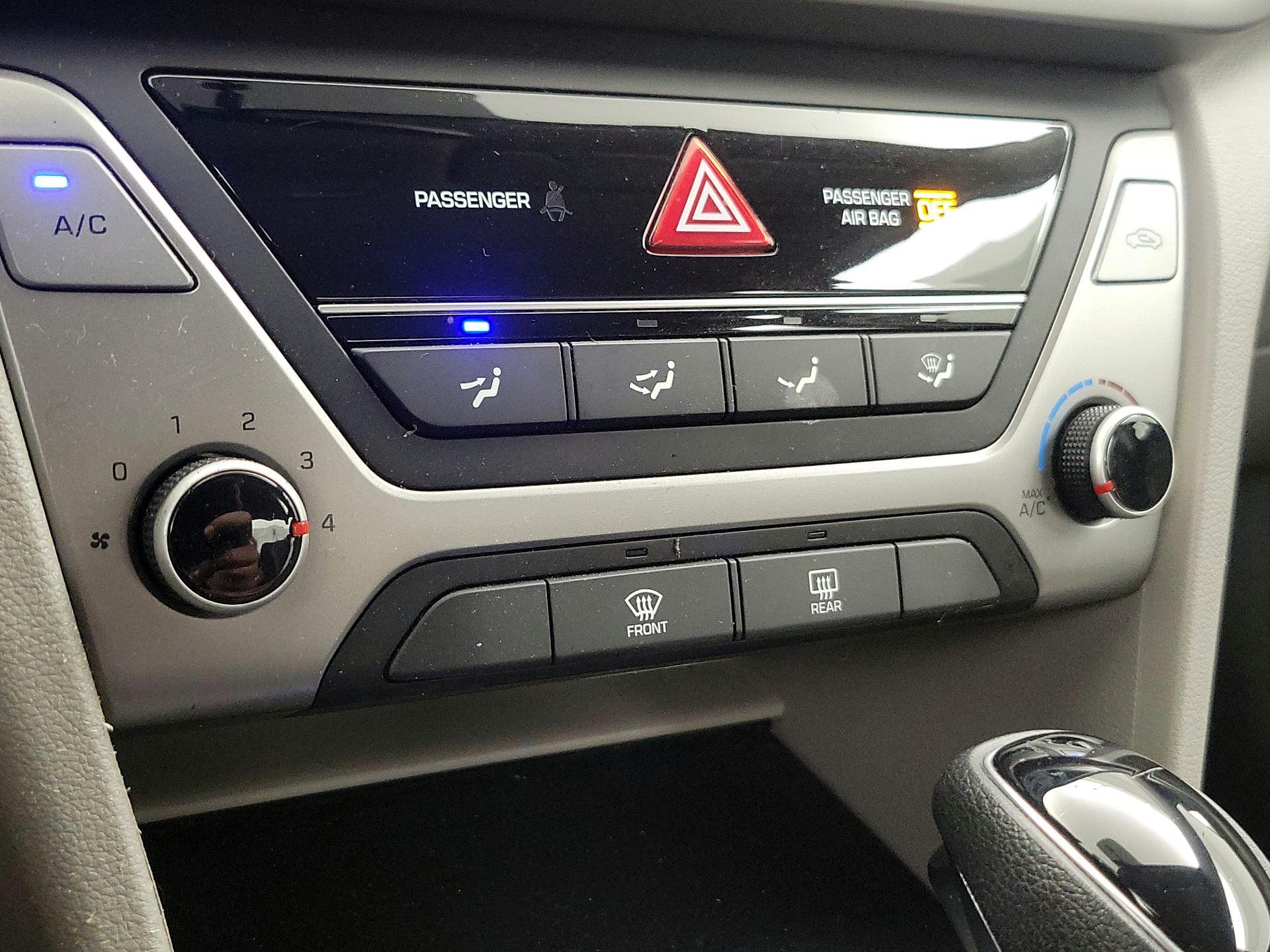 Thumbnail: 2018 Hyundai Elantra - 15