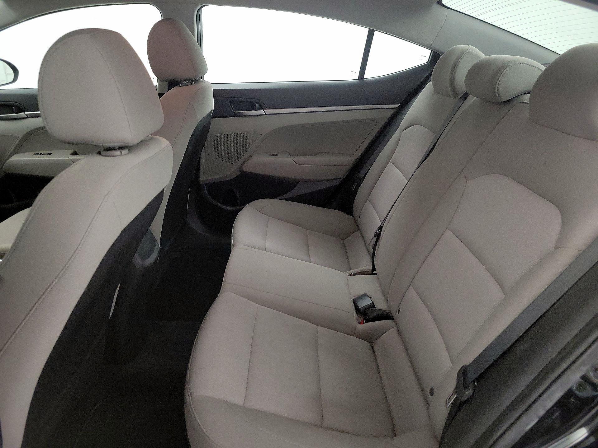 Thumbnail: 2018 Hyundai Elantra - 18