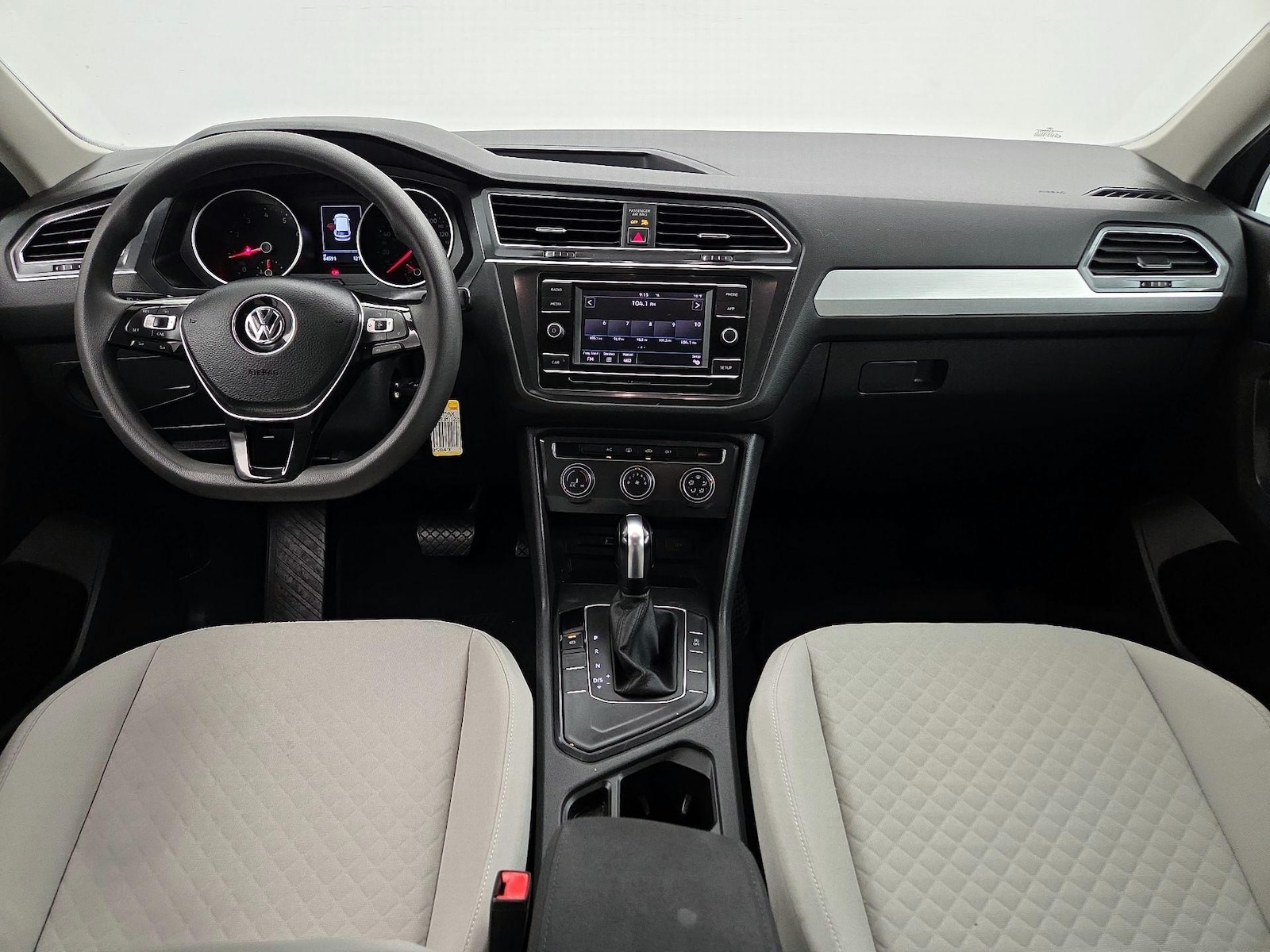 2018 Volkswagen Tiguan S - Photo 10