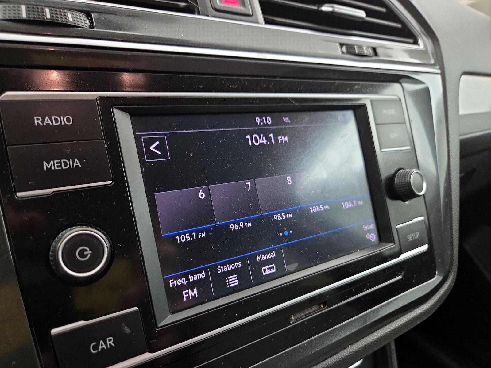 2018 Volkswagen Tiguan S - Photo 16